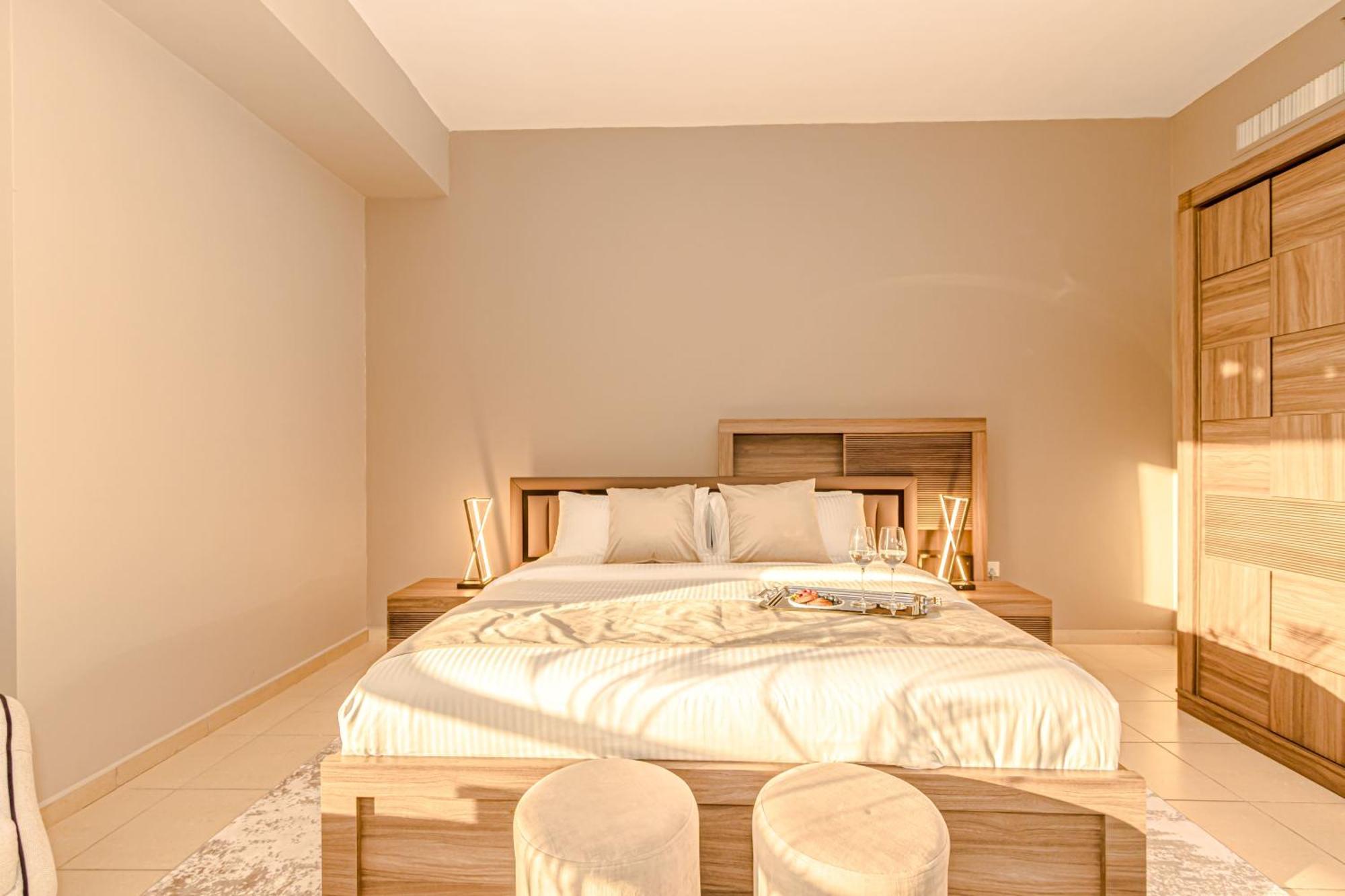 Gma Rimal5 4br Sea View Apartment *