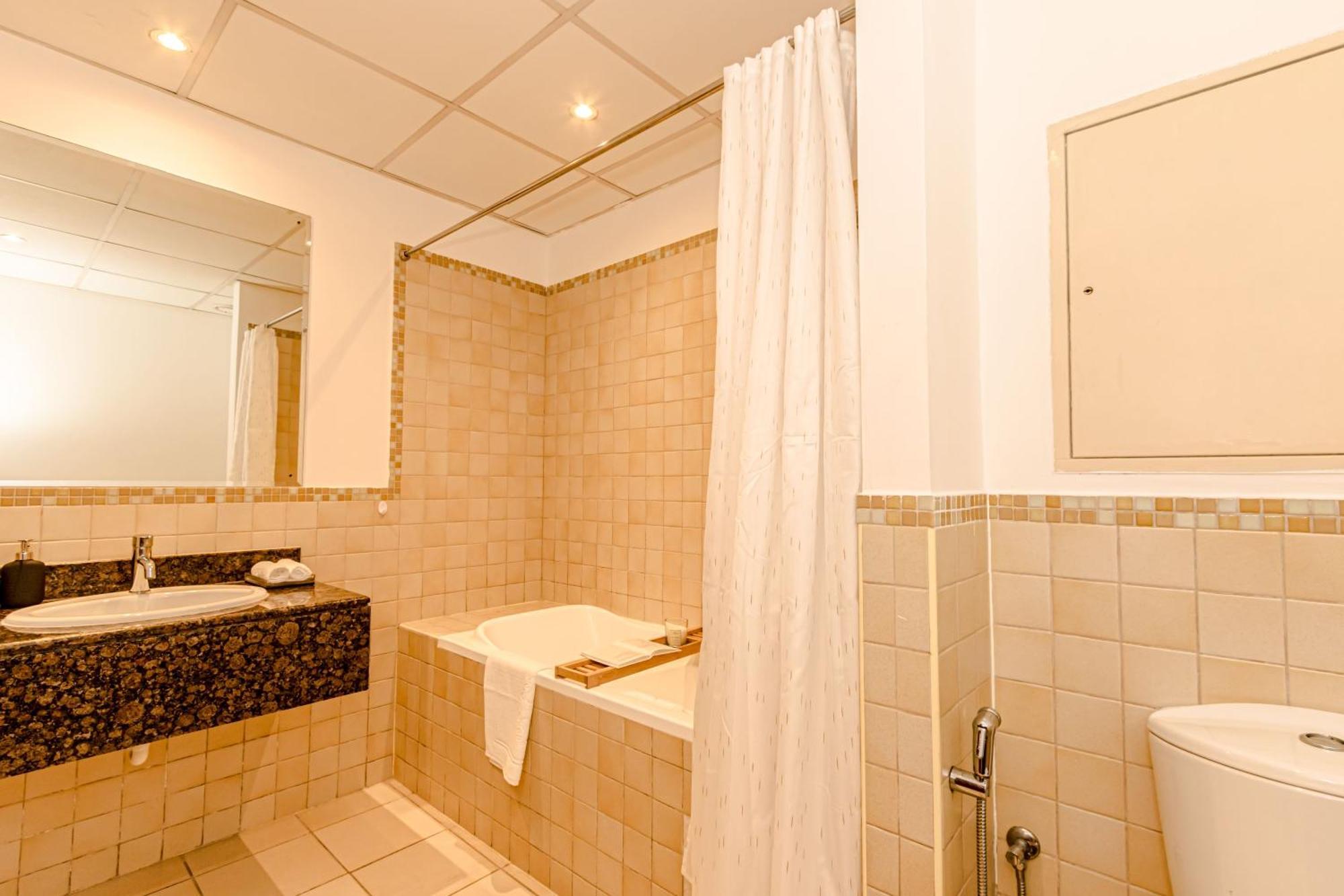 Gma Rimal5 4br Sea View Dubai