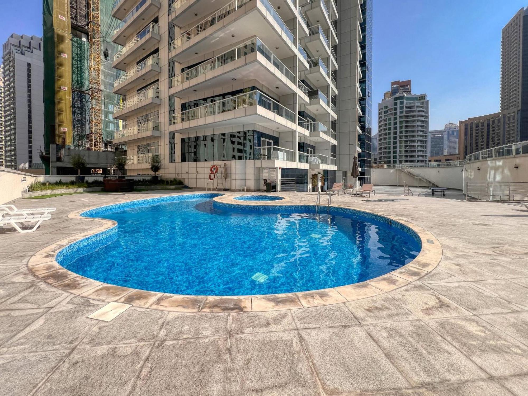 Apartment Waterfront With Stunning View! *