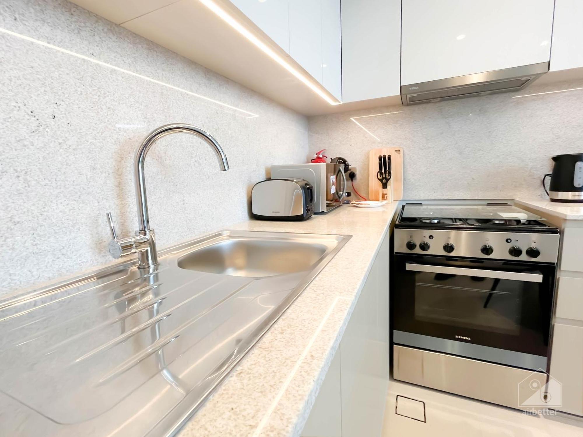 Apartment Burj Royale Luxury 1b Balcony & View Downtown