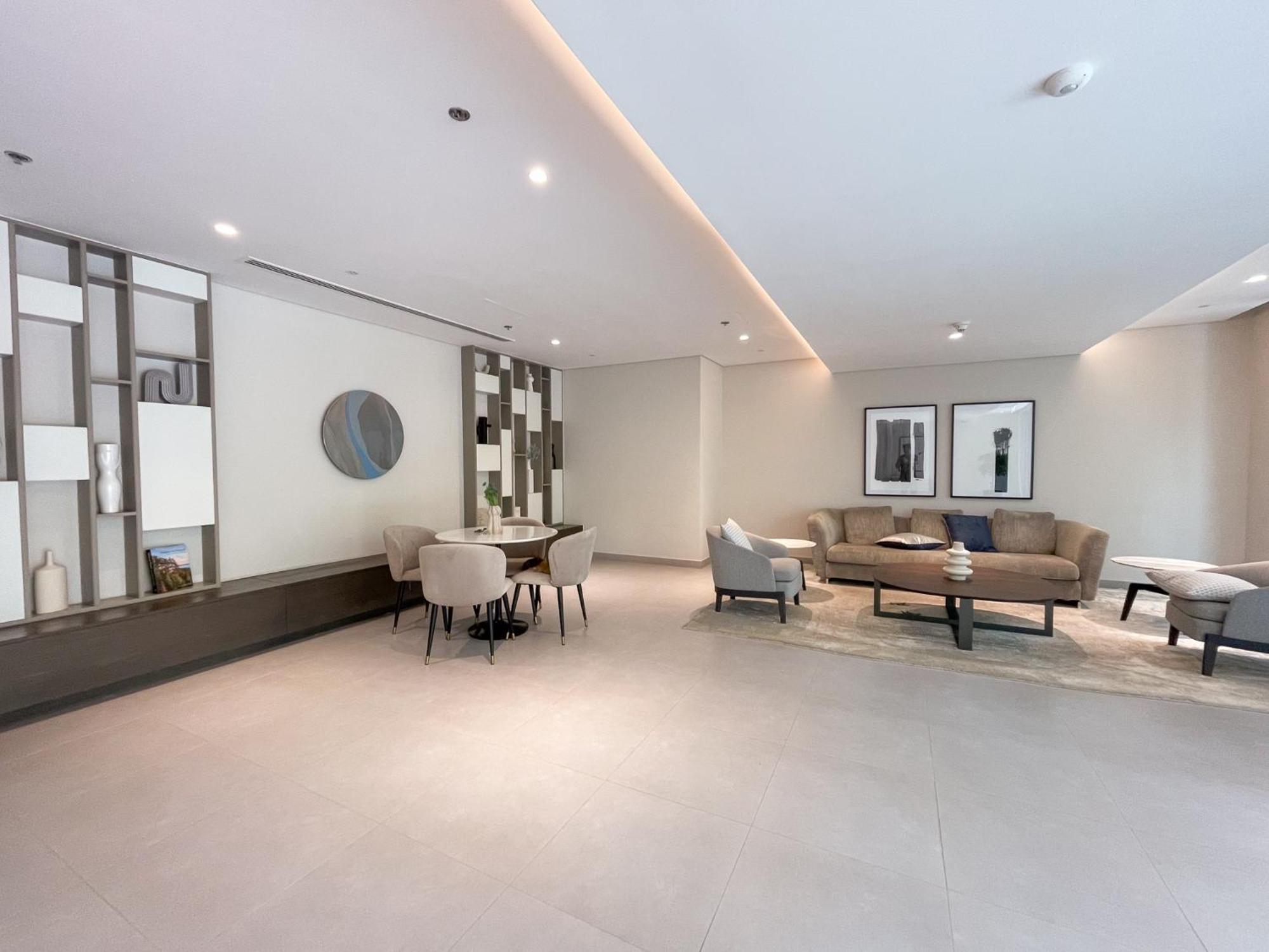 Apartment Elegant In Creek Harbour