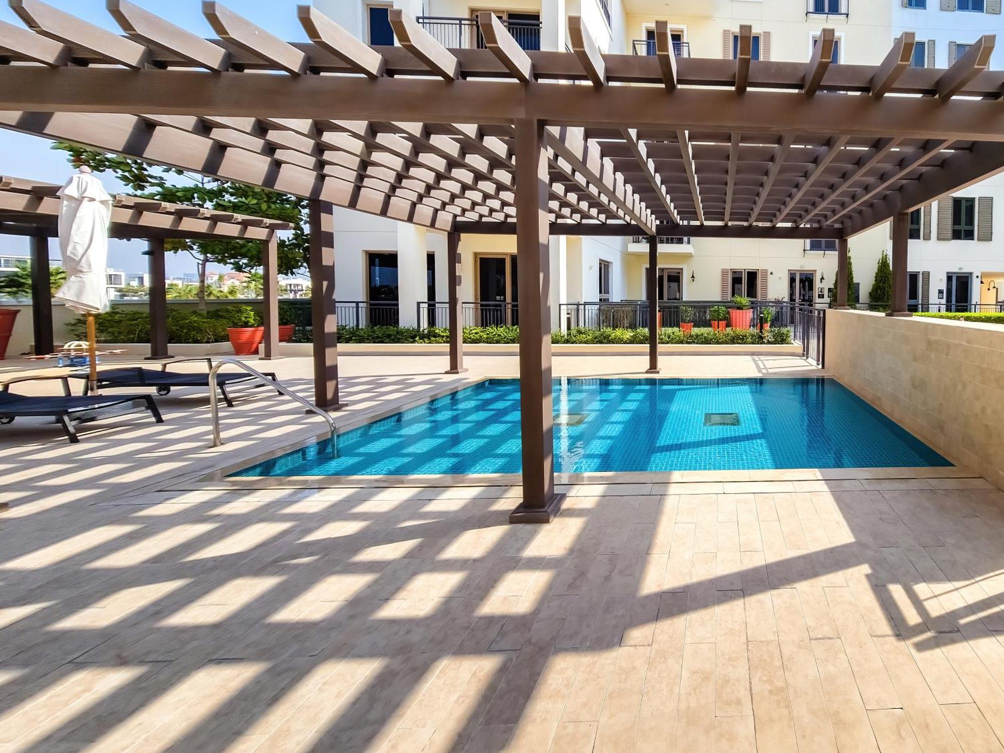 Sea View 3 Bd In La Near The Apartment