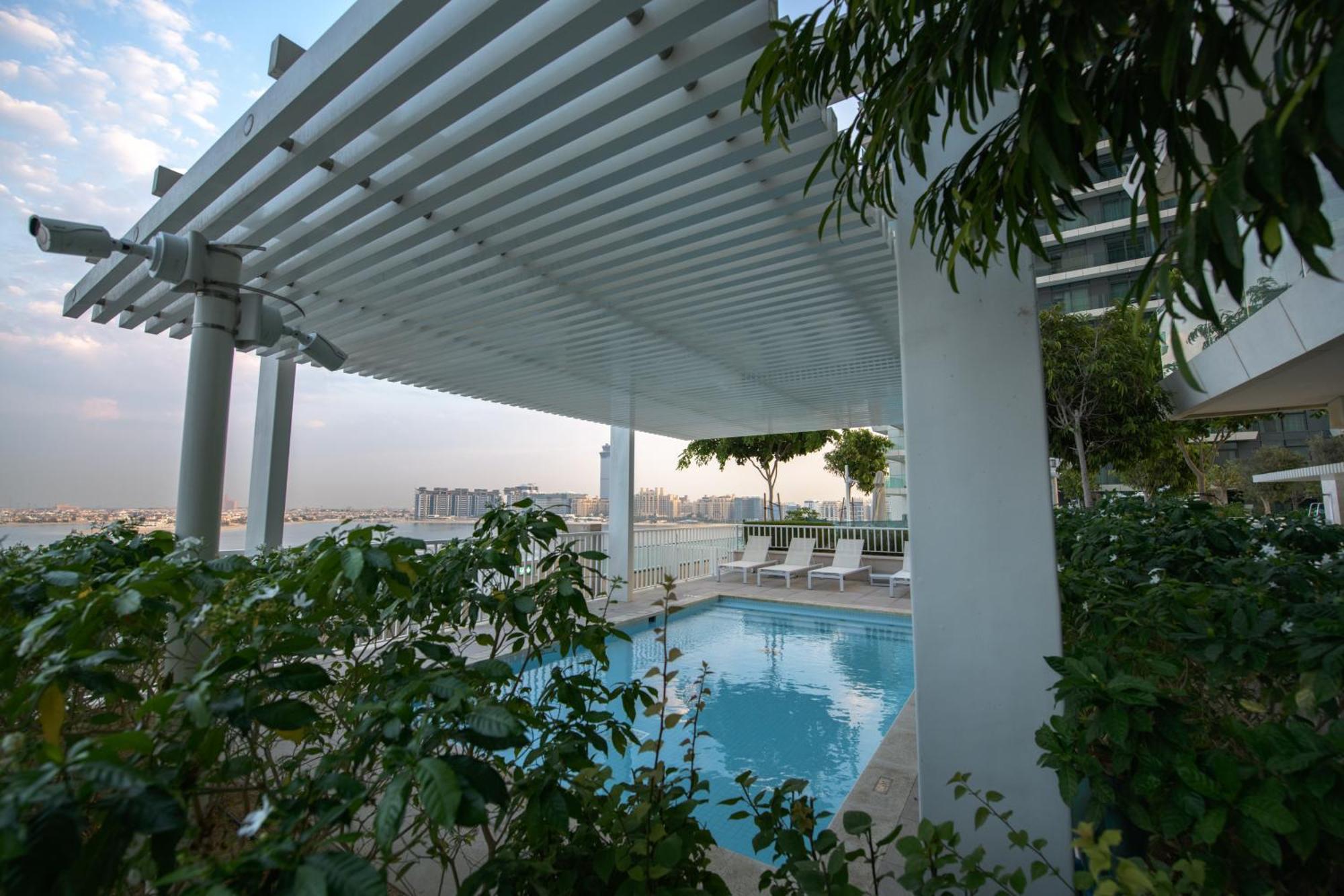 Offer! Opulent & Chic - 1br - Beachfront