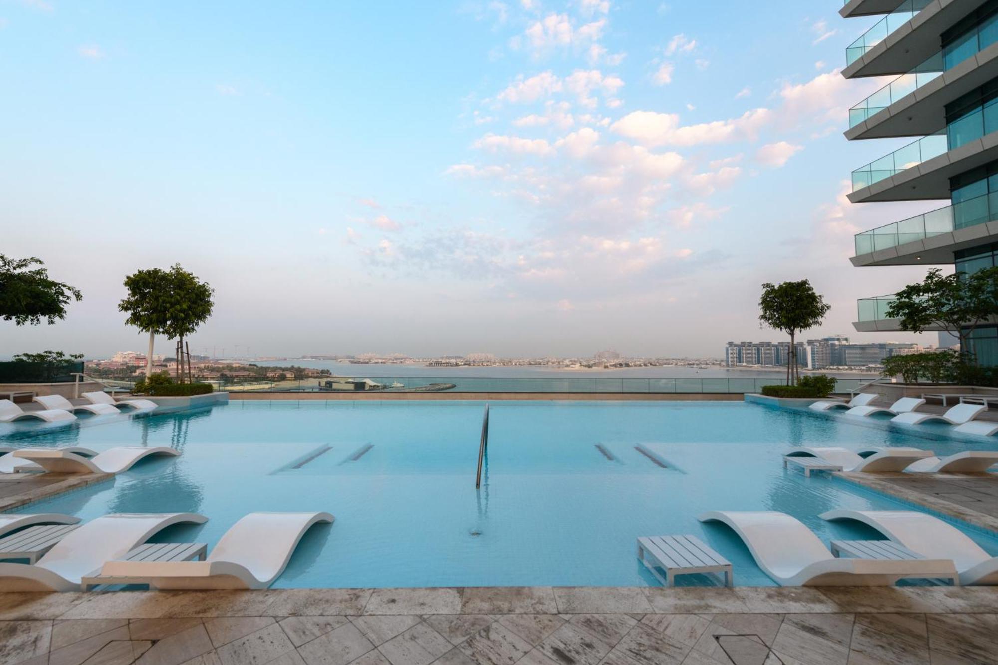Offer! Opulent & Chic - 1br - Beachfront