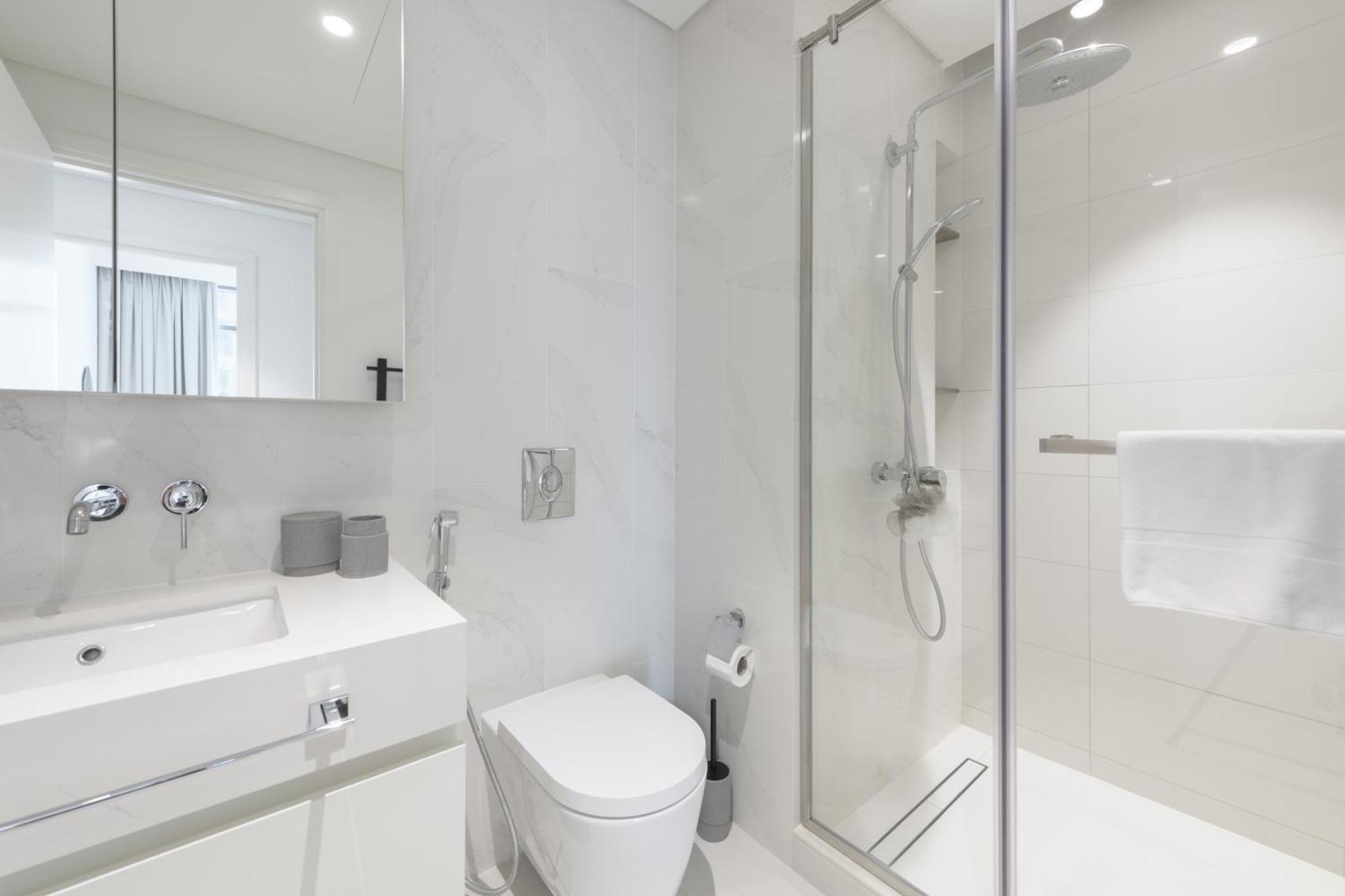 Offer! Opulent & Chic - 1br - Beachfront Dubai