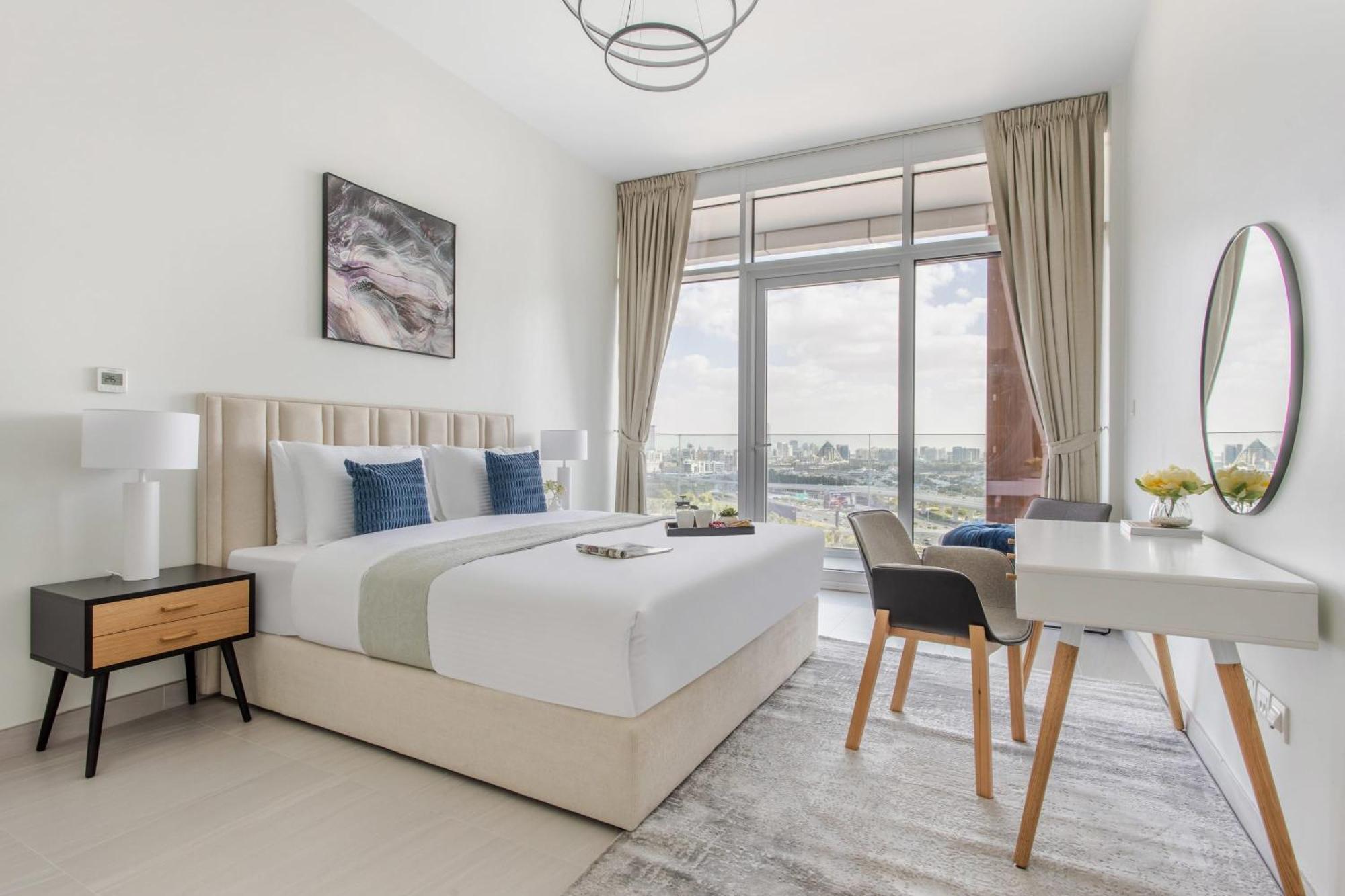 Frank Porter - Park Gate Residences 1 * Dubai