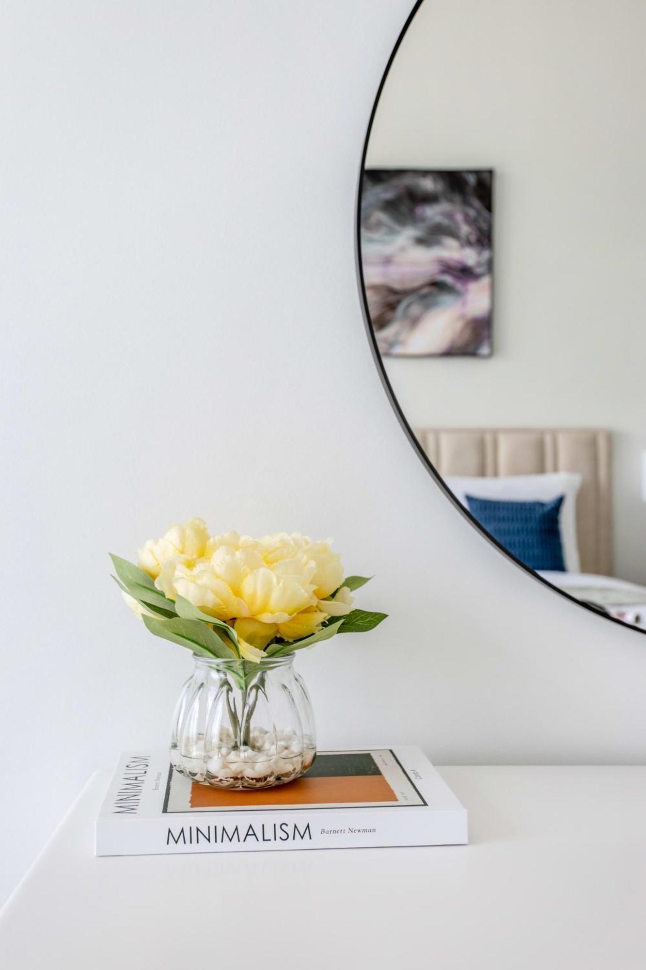 Frank Porter - Park Gate Residences 1 Apartment