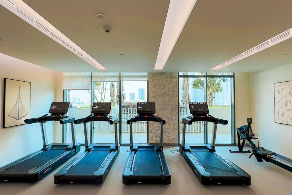 Apartment Beachfront Bliss - With Pool And Premium Amenities By Aya Boutique *