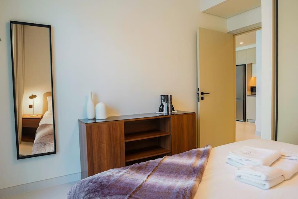 Apartment Beachfront Bliss - With Pool And Premium Amenities