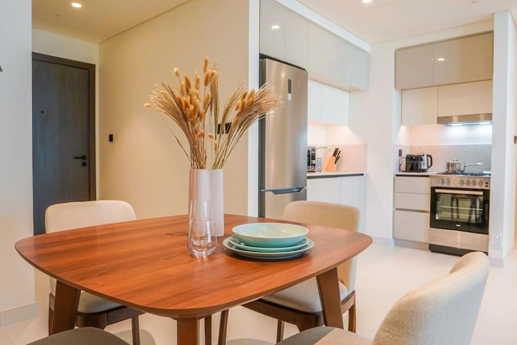 Apartment Beachfront Bliss - With Pool And Premium Amenities *
