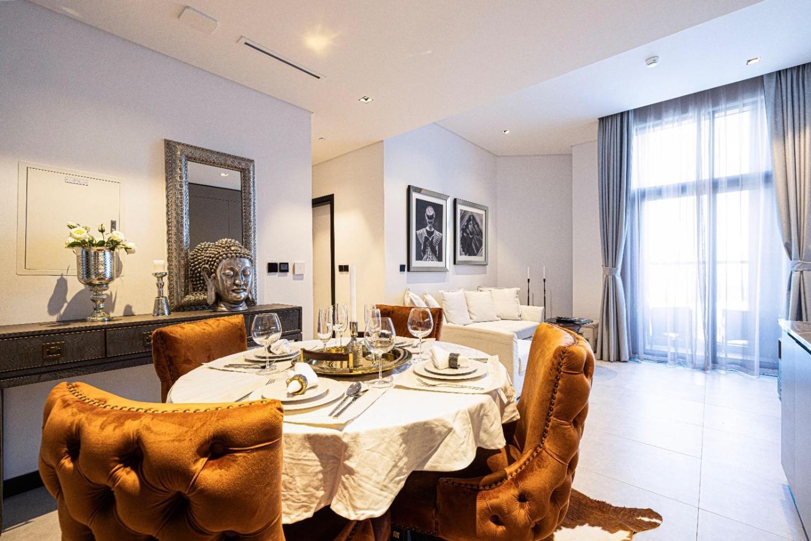 The 15 Northside Luxury Living Apartment *