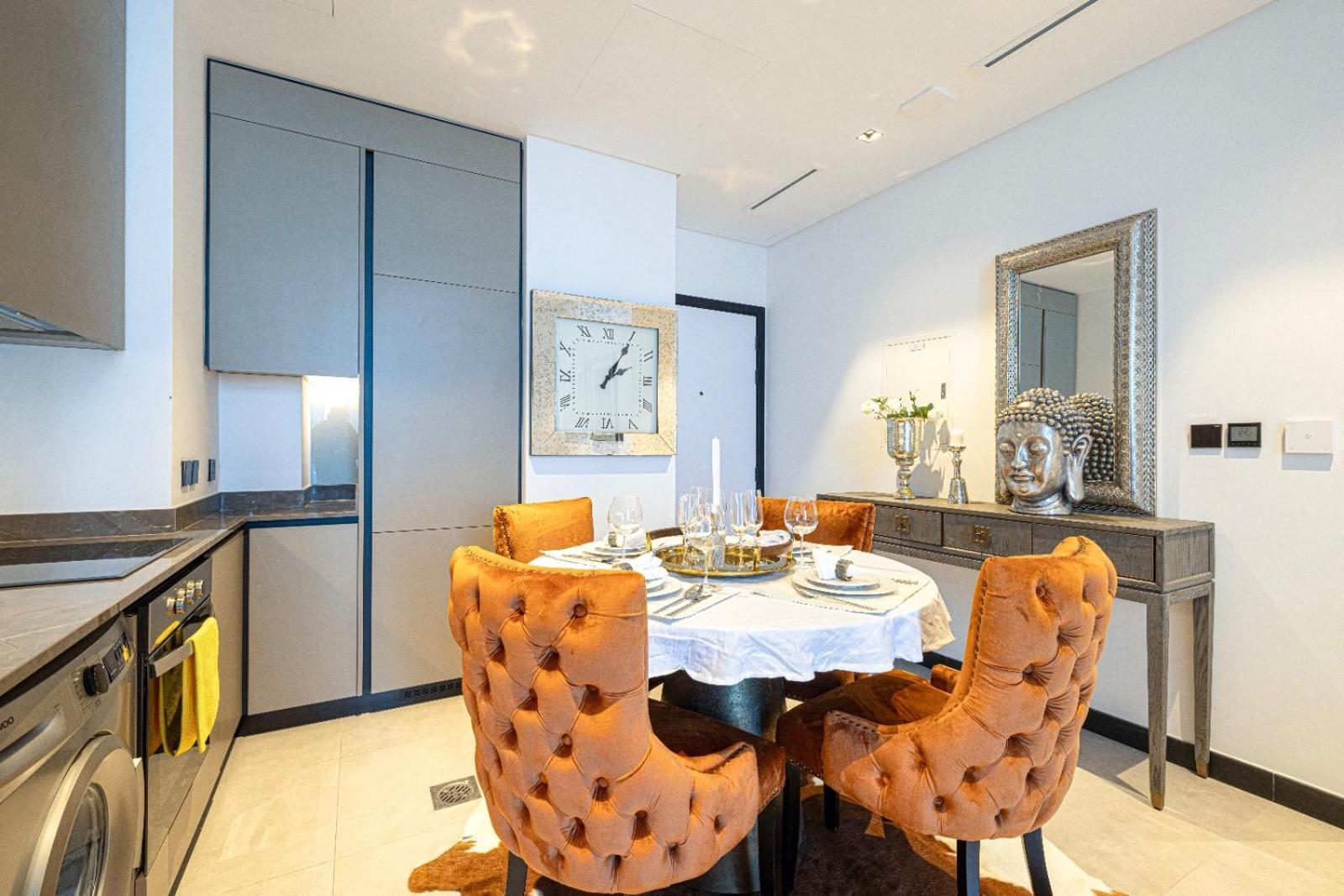 The 15 Northside Luxury Living Apartment *
