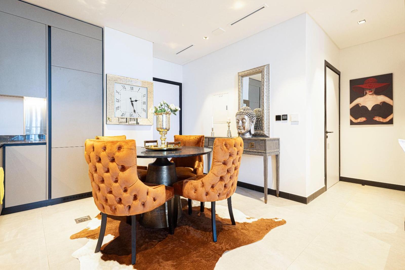 The 15 Northside Luxury Living Apartment