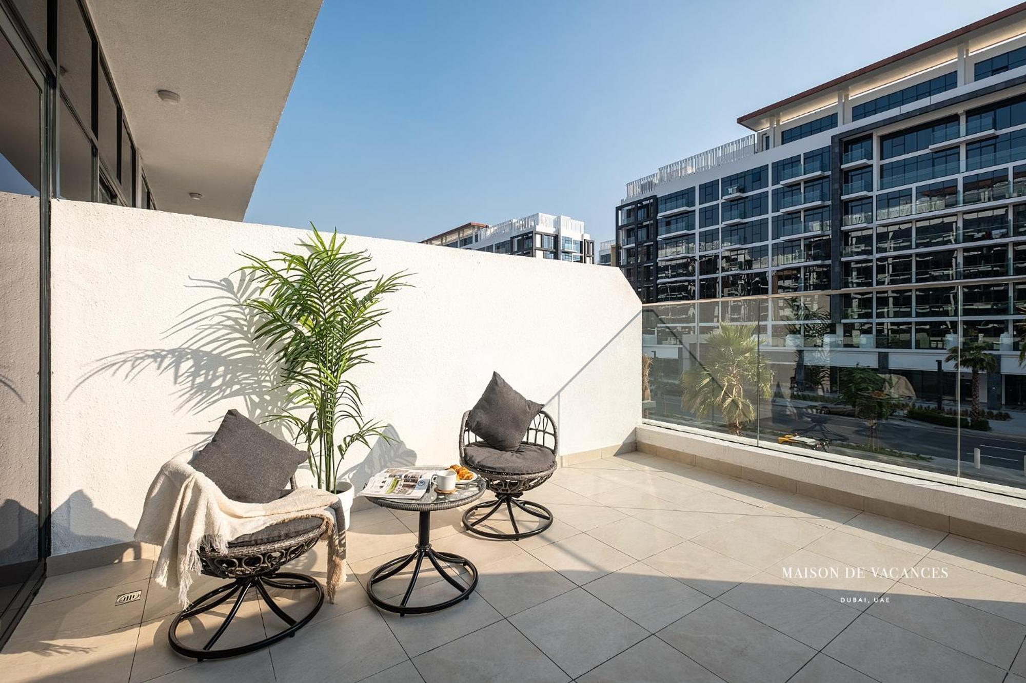 Apartment 10mins From Mall With A Large Balcony