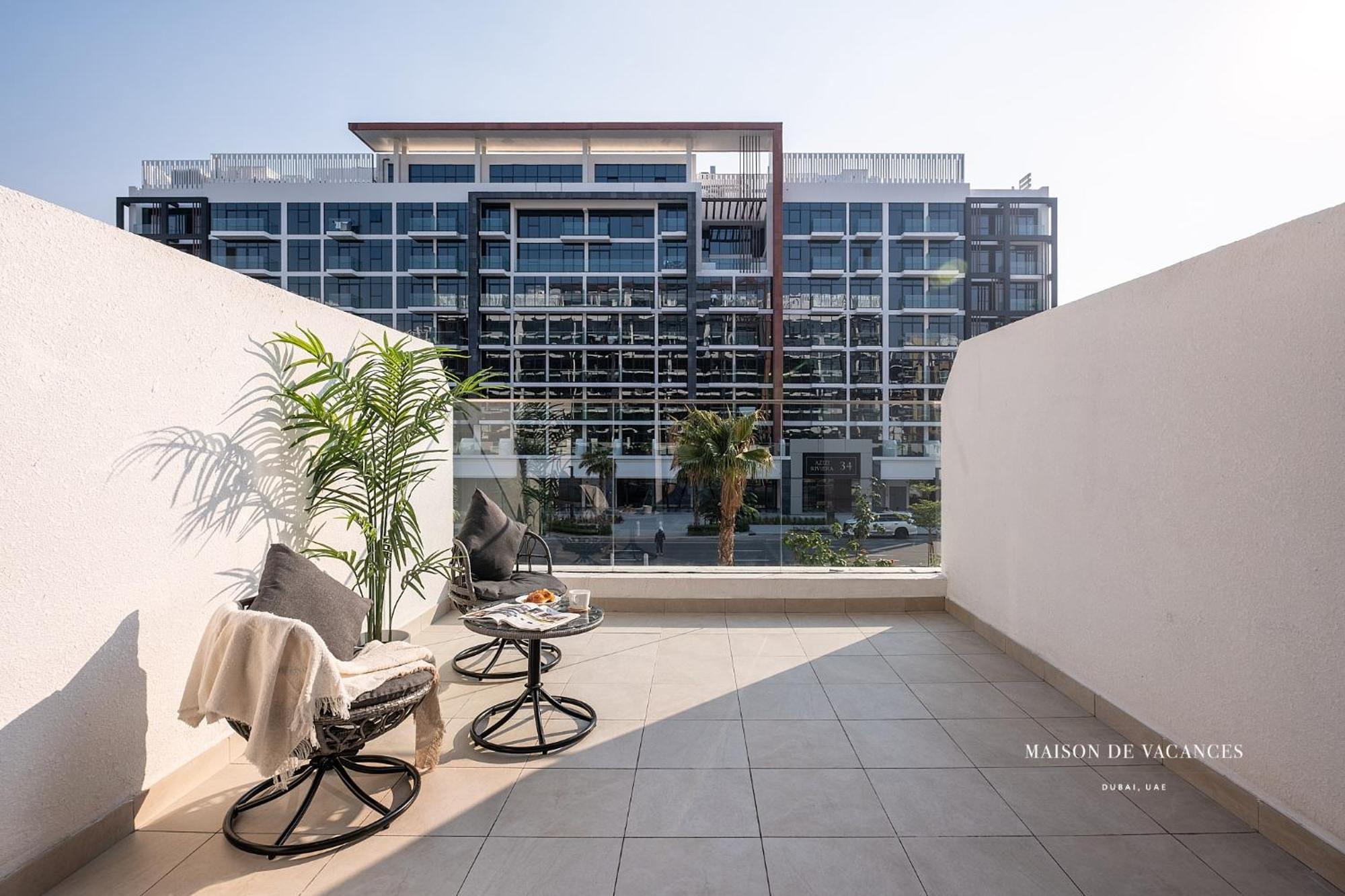 Apartment 10mins From Mall With A Large Balcony *