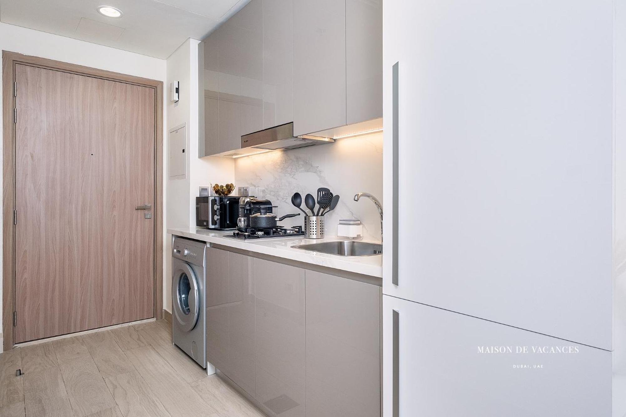 Apartment 10mins From Mall With A Large Balcony *