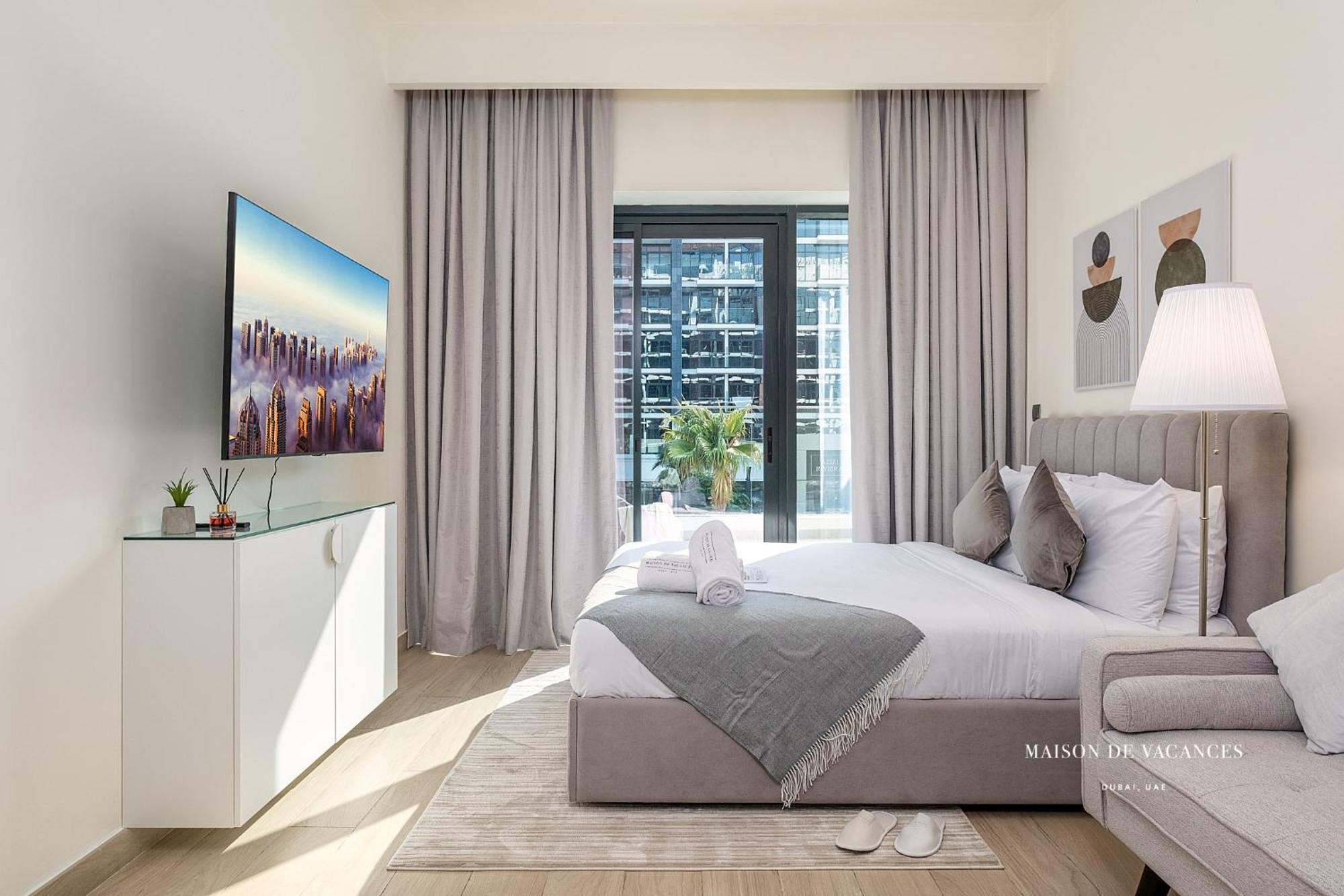 10mins From Mall With A Large Balcony * Dubai