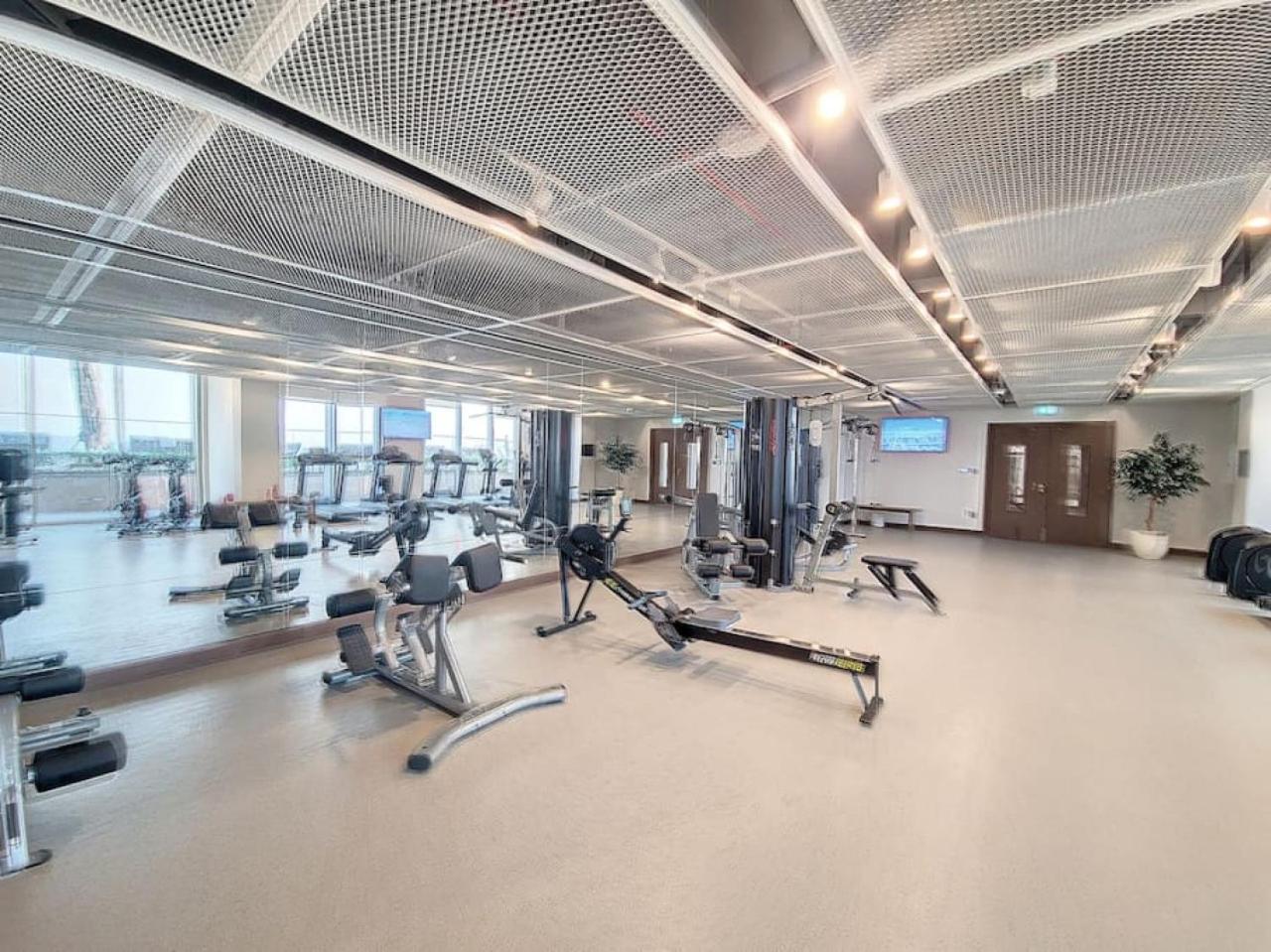 Isle - Gorgeous One Bedroom Apartment Dubai