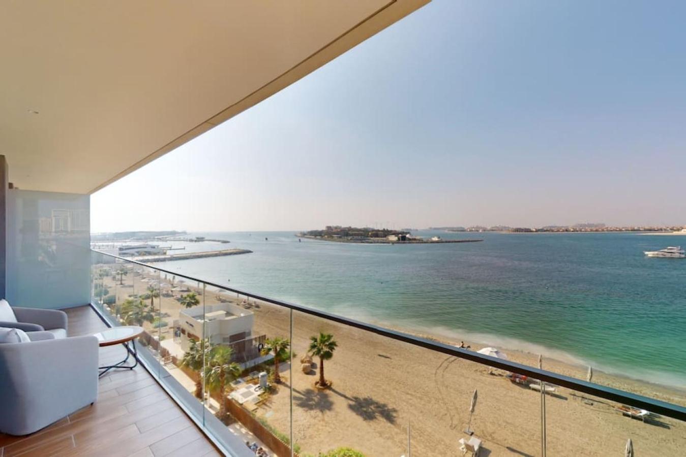 Isle - Gorgeous One Bedroom