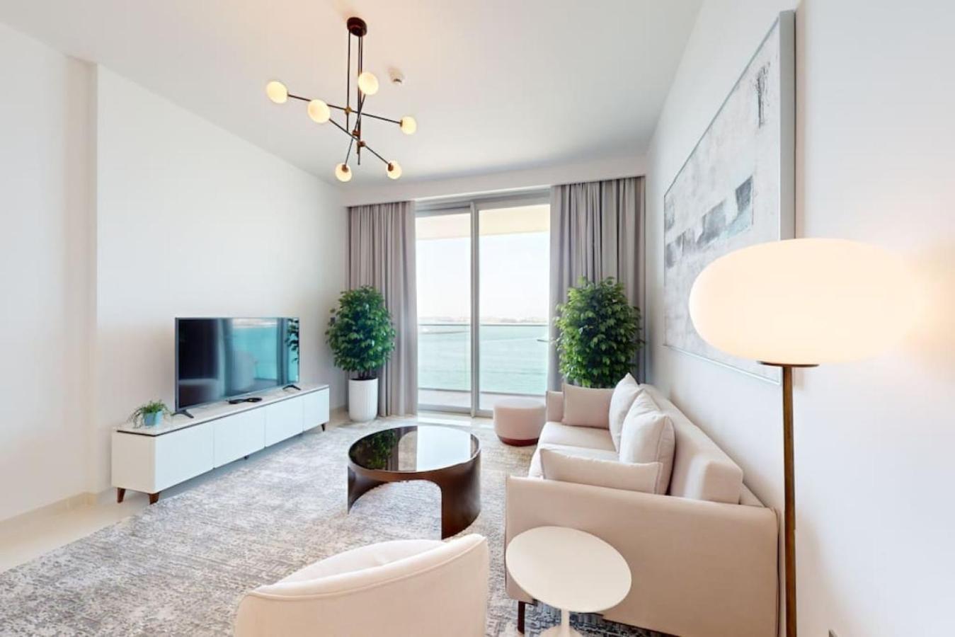 Isle - Gorgeous One Bedroom Apartment Dubai