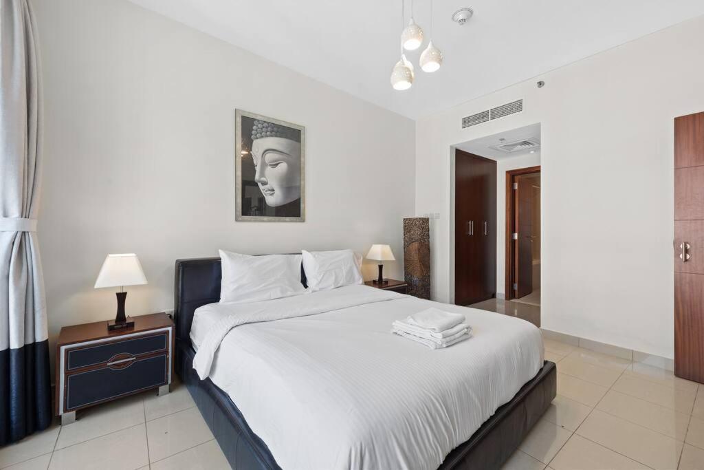 Stand Point Luxury Living In Downtown Apartment *