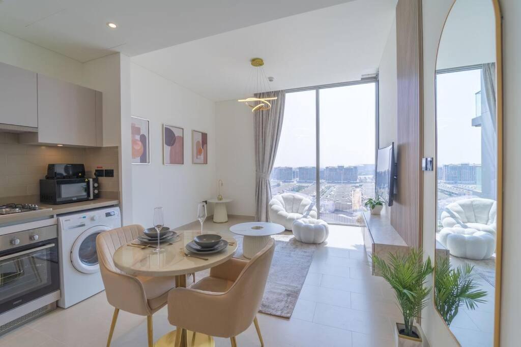 Apartment Sunset View:1br In Dubai's Heart *