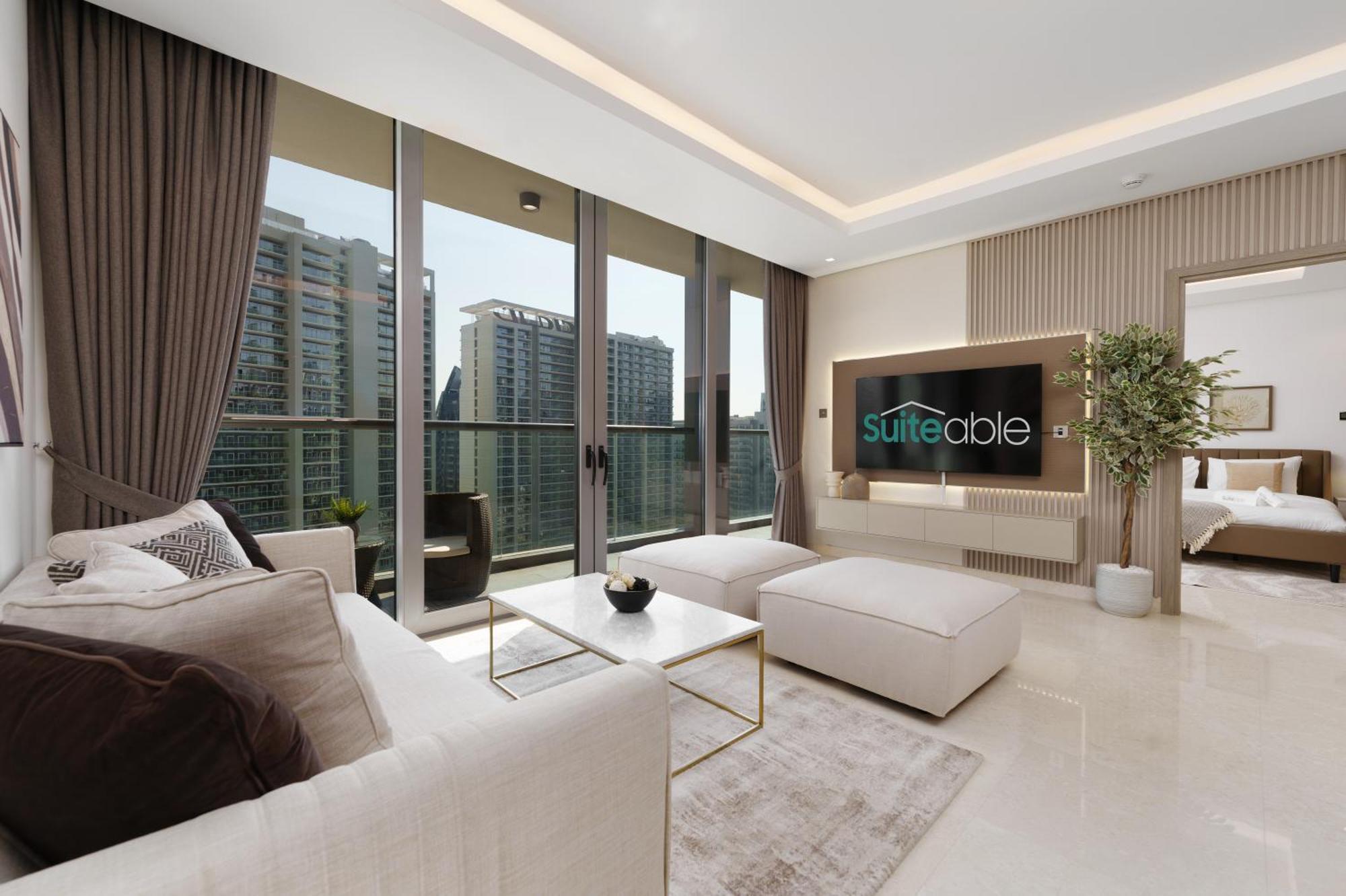 Business Bay Exquisite Living Experience-suiteable Apartment