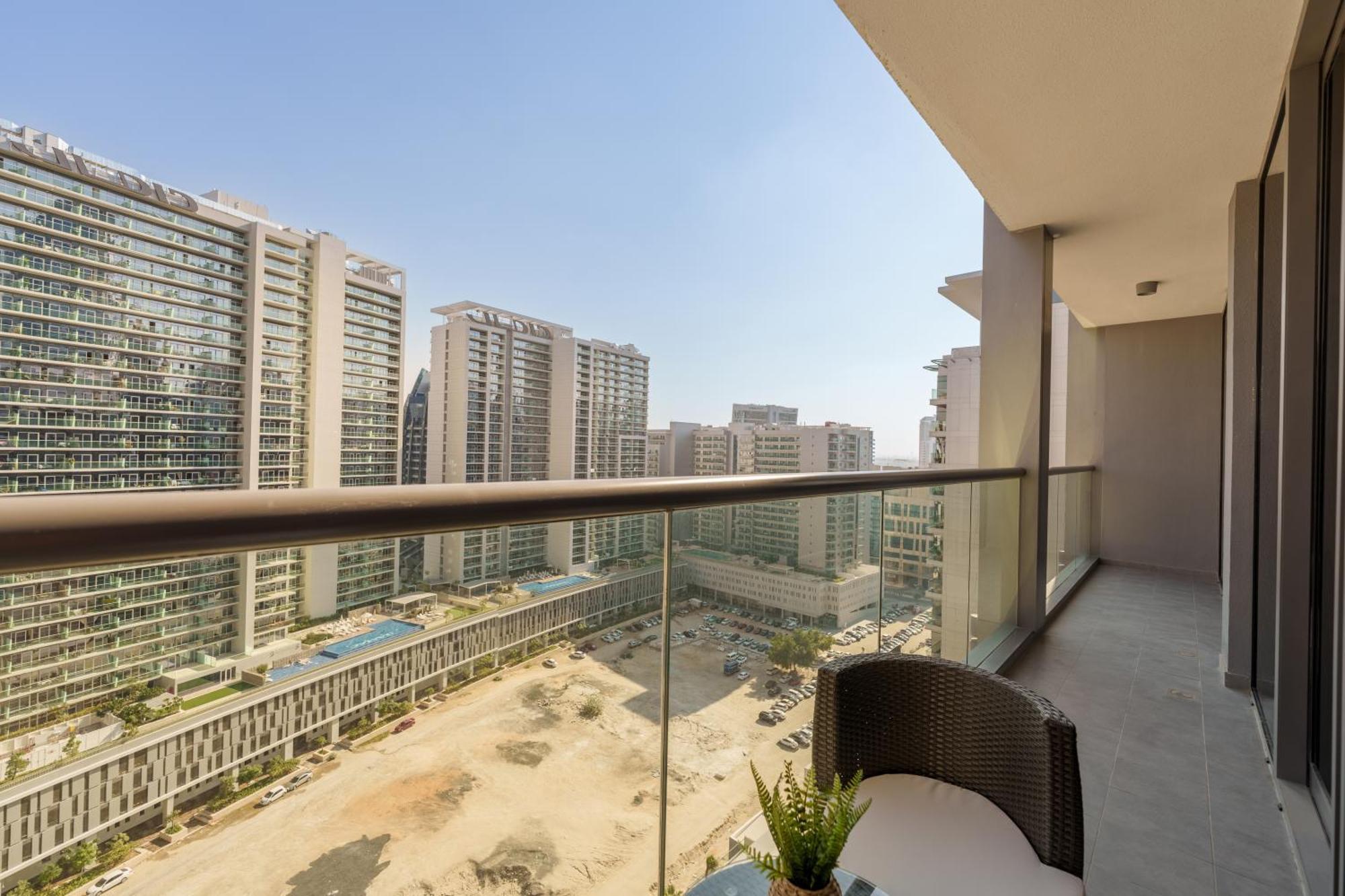 Business Bay Exquisite Living Experience-suiteable