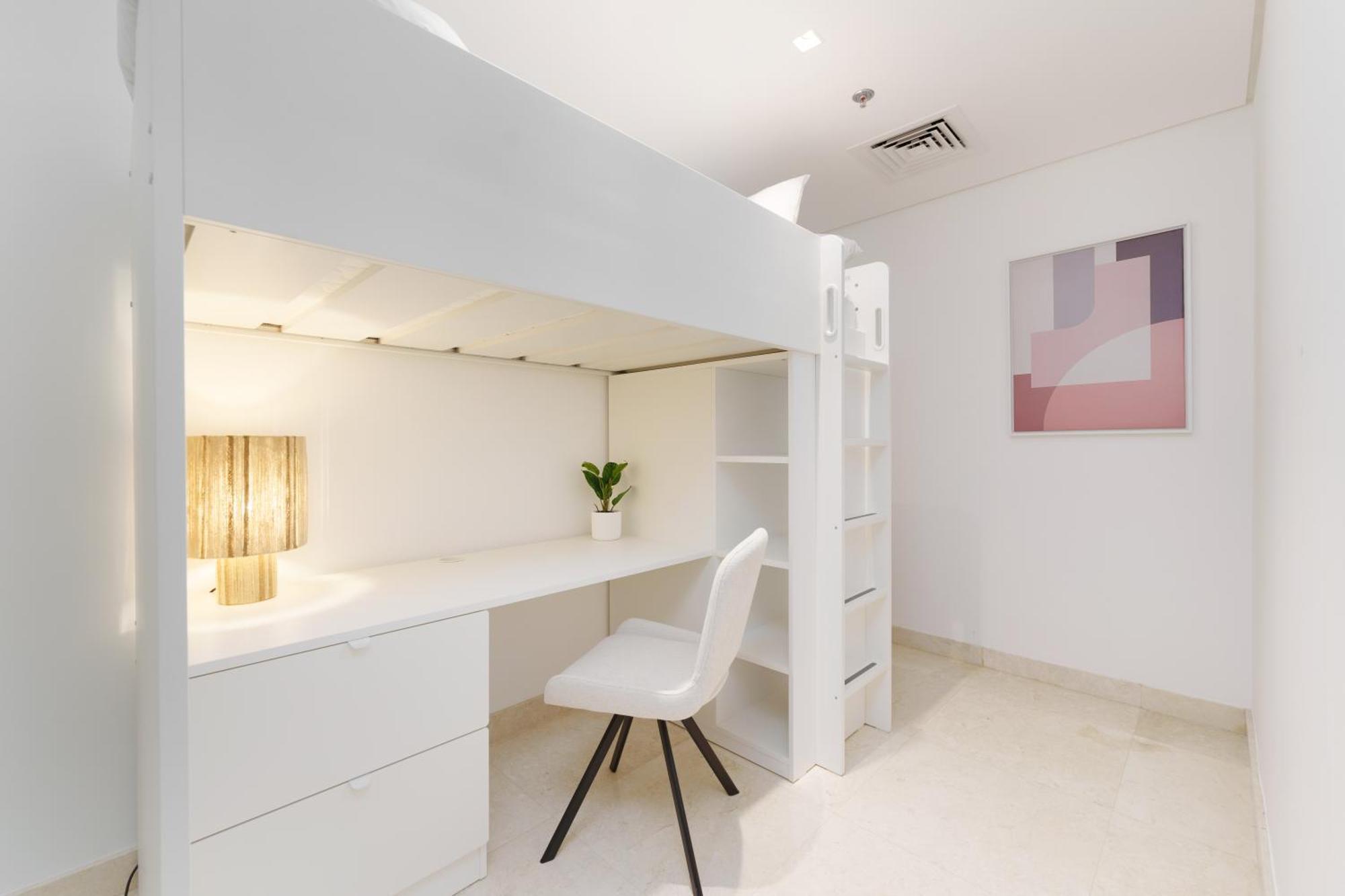 Apartment Business Bay Exquisite Living Experience-suiteable Dubai