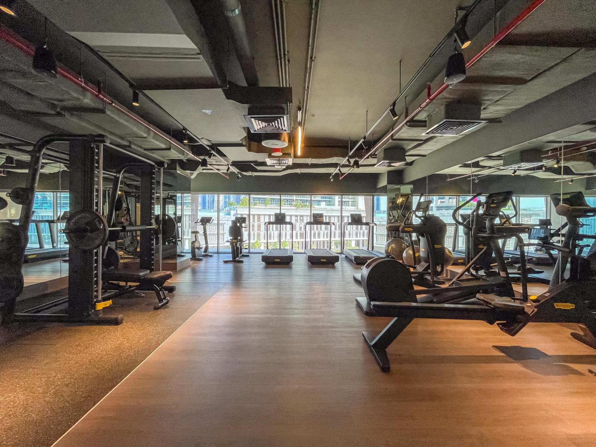Business Bay Exquisite Living Experience-suiteable Apartment