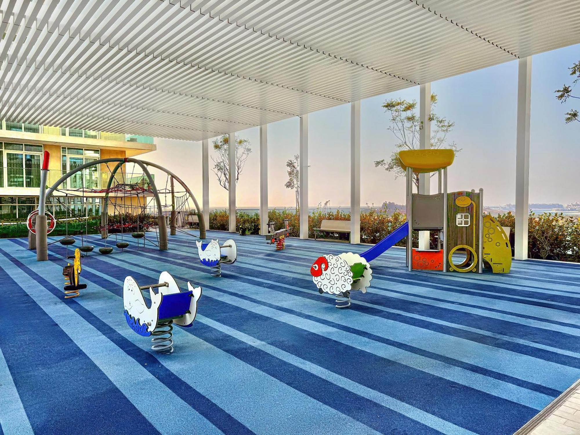 Apartment Emaar Beachfront Sunrise Bay 2bdr Dubai