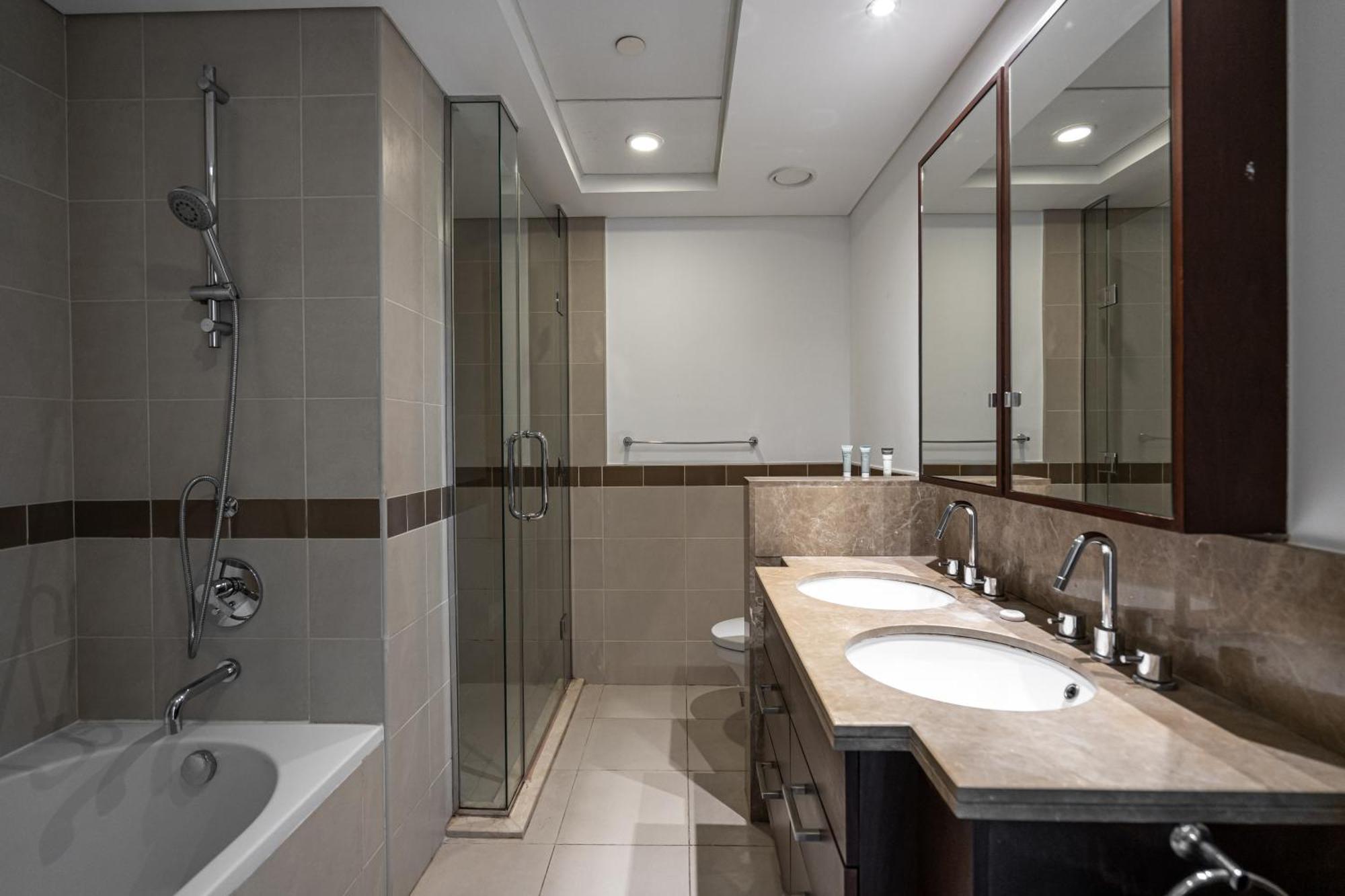 Bellavista - High Floor - 1br - 29 Boulevard - Full Burj Khalifa & Fountain View Apartment