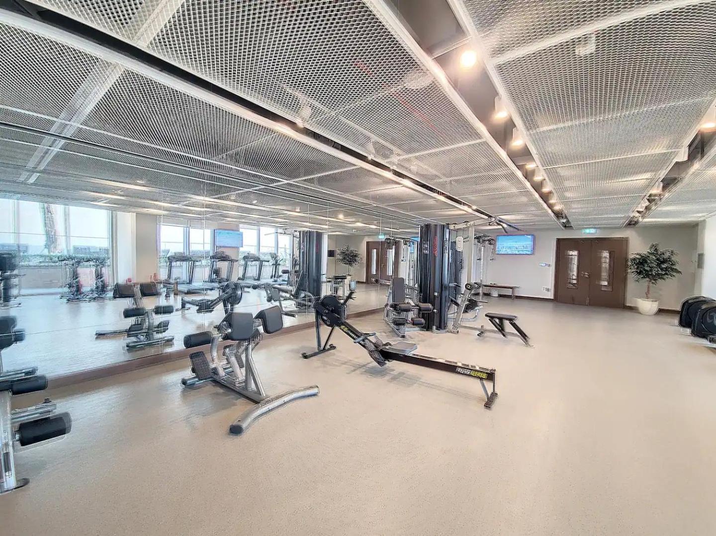 Primestay - Isle 1br, Emaar Beachfront, Direct Access