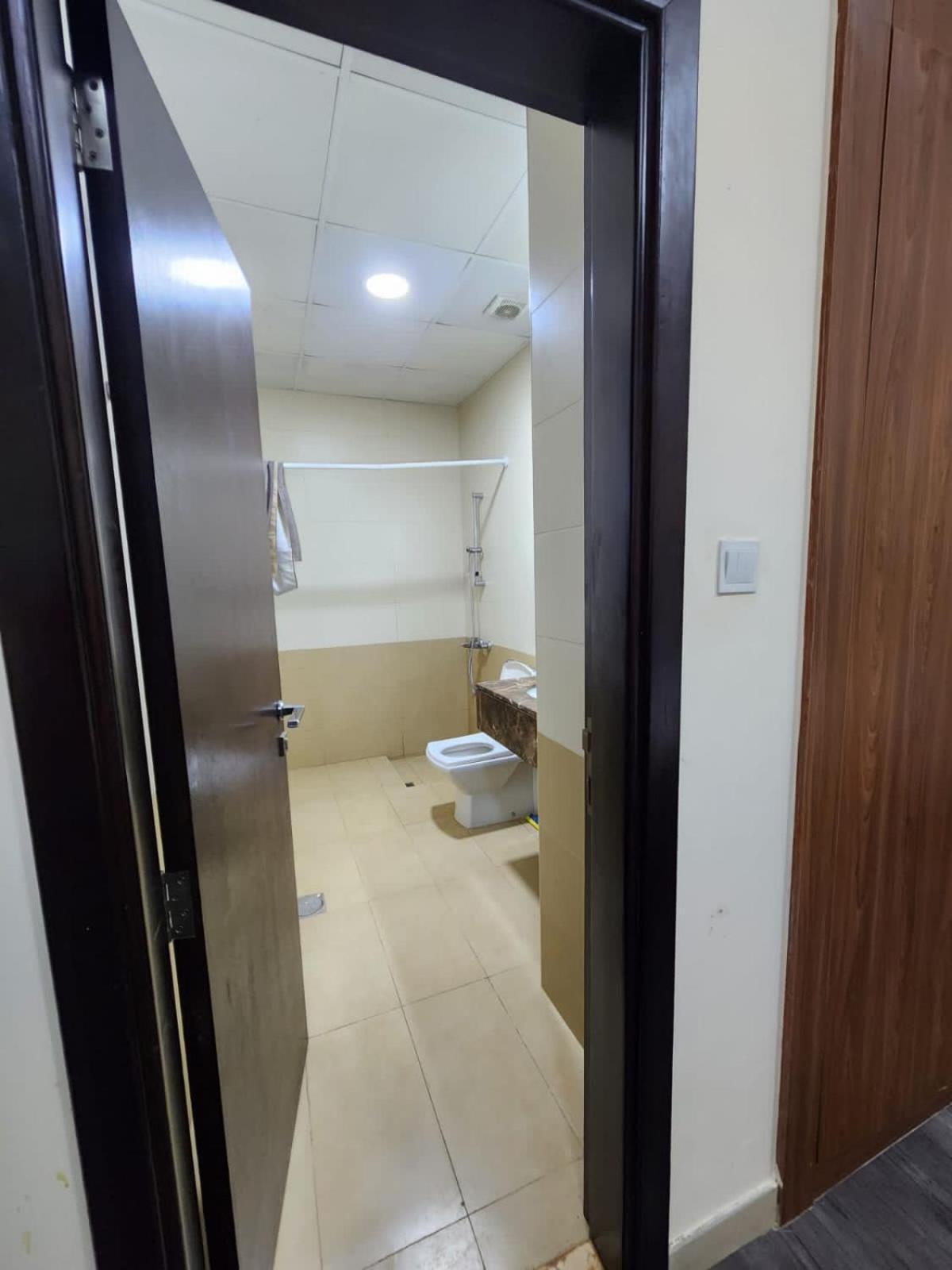 Couple With Attached Bathroom * Dubai