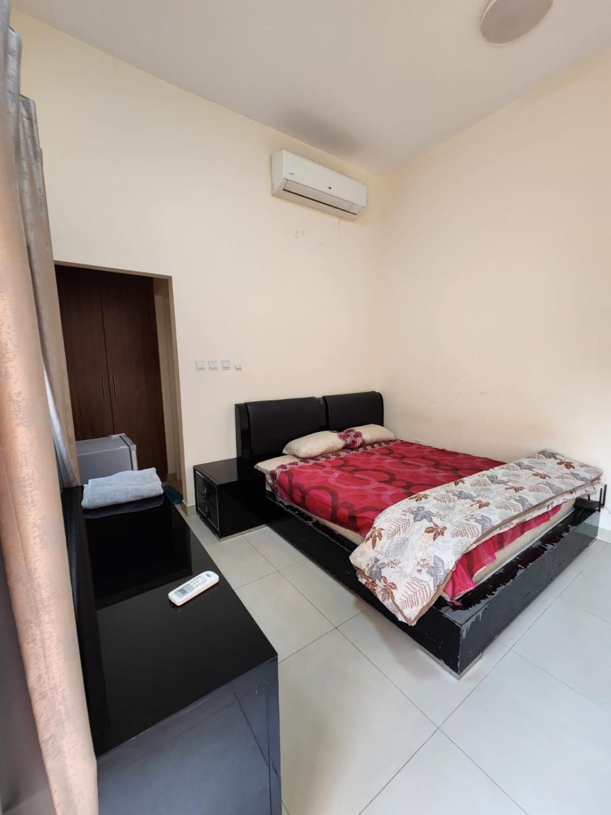 Couple With Attached Bathroom