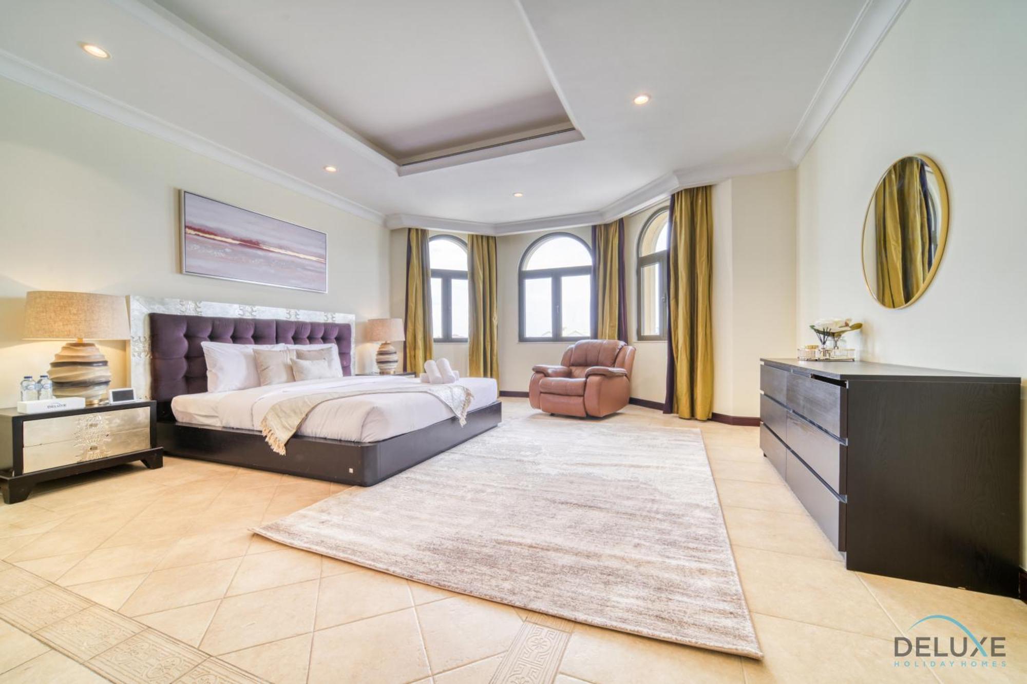 Apartment Premier 6br With Assistant's And Private Pool In Frond E Palm Jumeirah By Deluxe Homes