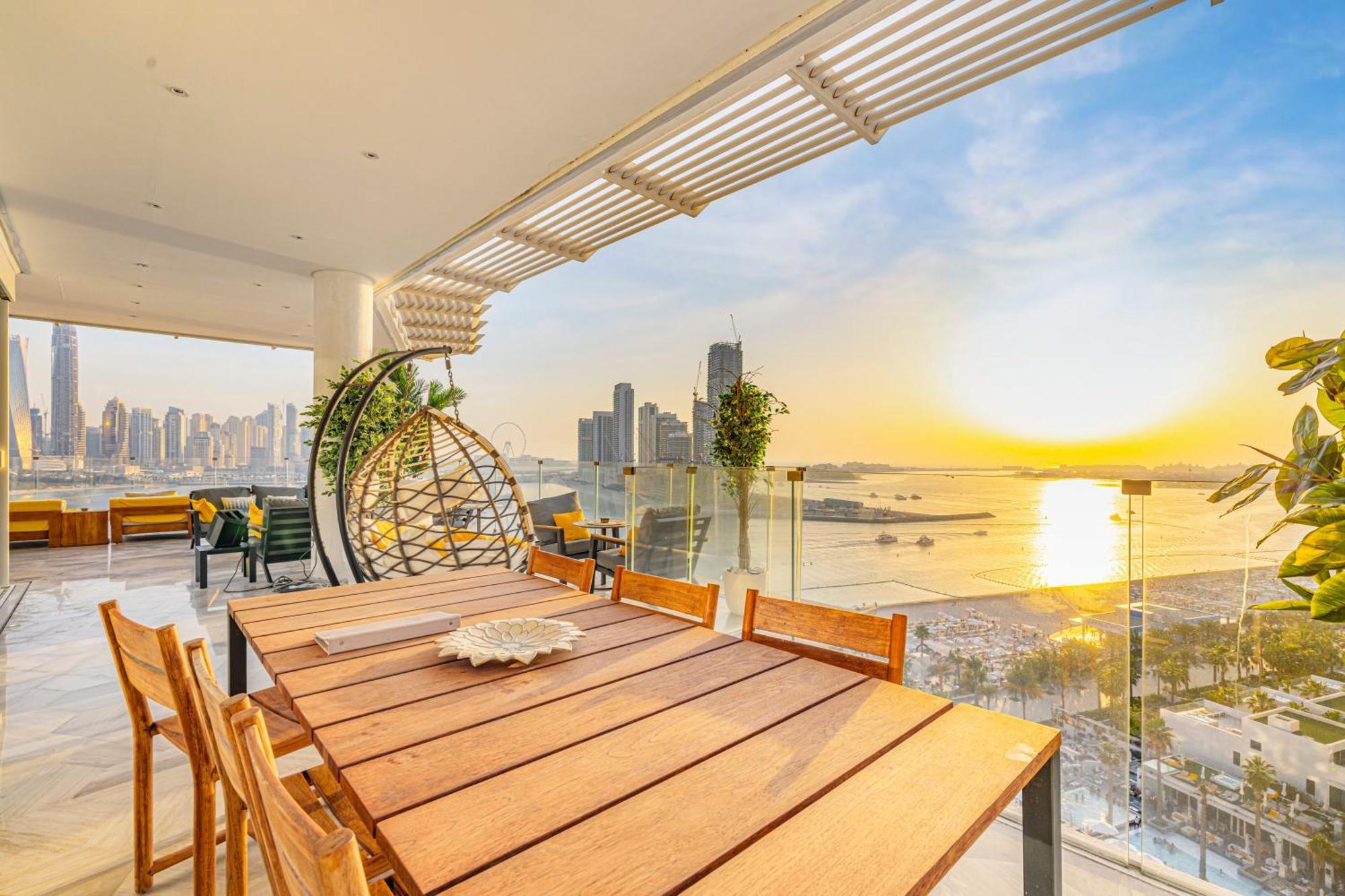 Apartment Five Palm Jumeirah 2br Luxury Penthouse , Full Marina View With Private Pool Dubai