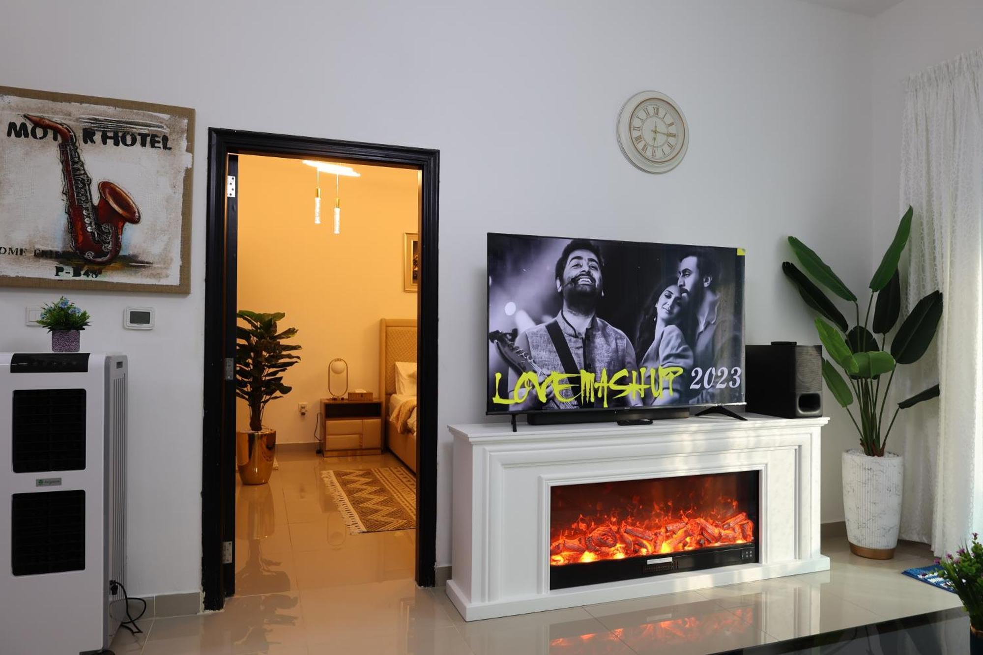 Stylish One Bedroom *