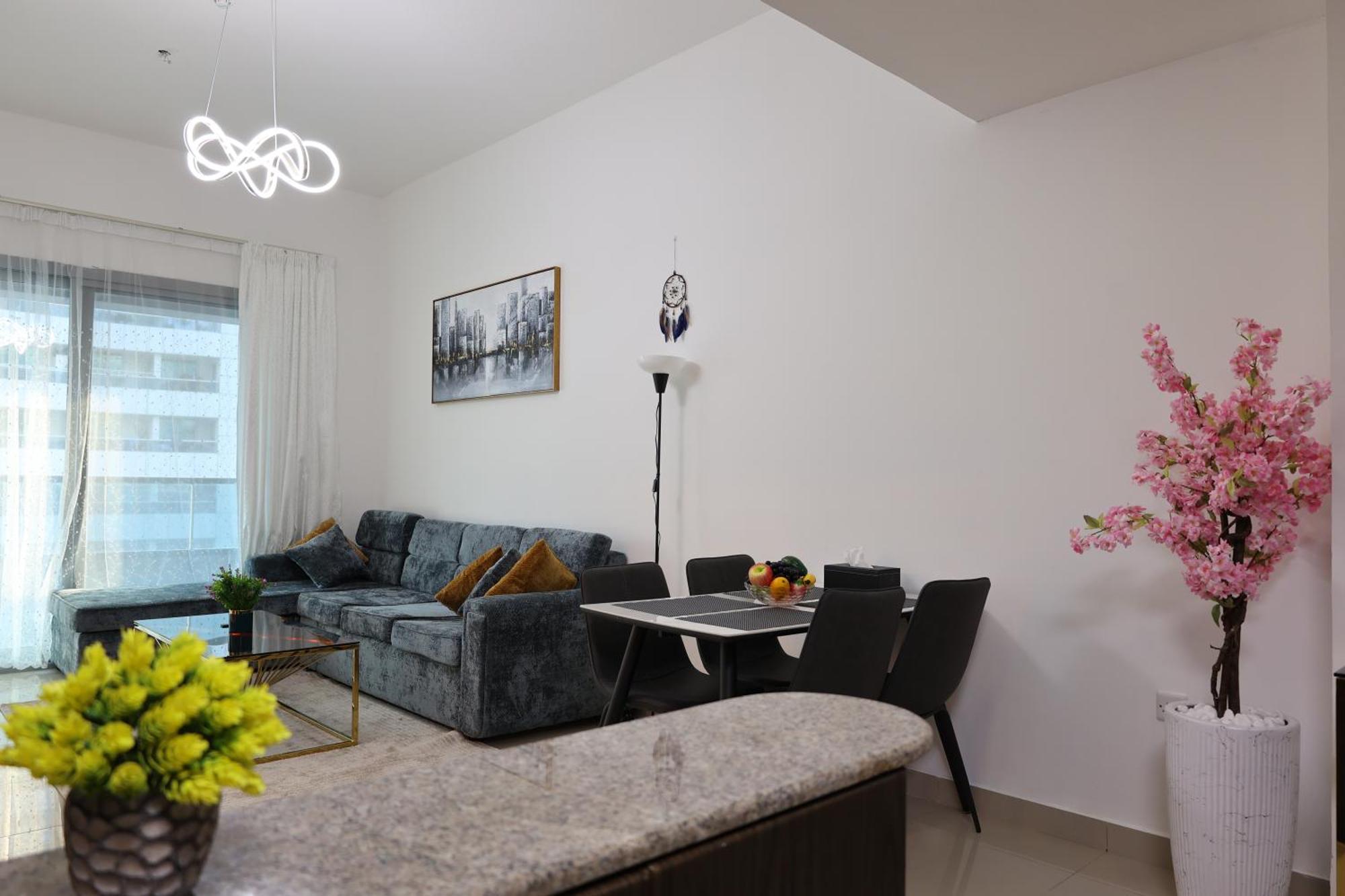 Stylish One Bedroom * Dubai