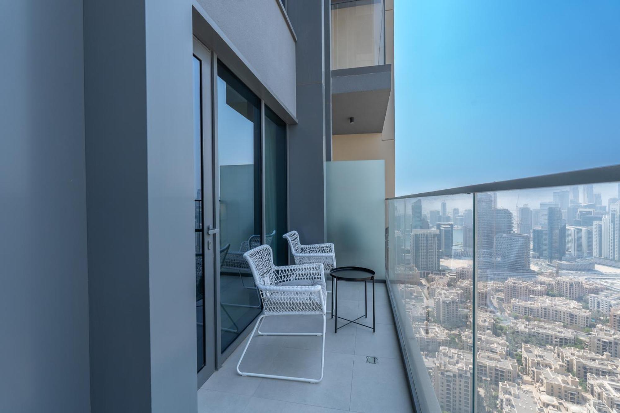 Vogue Downtown - Burj Royale - Spectacular Burj Khalifa & Mall View