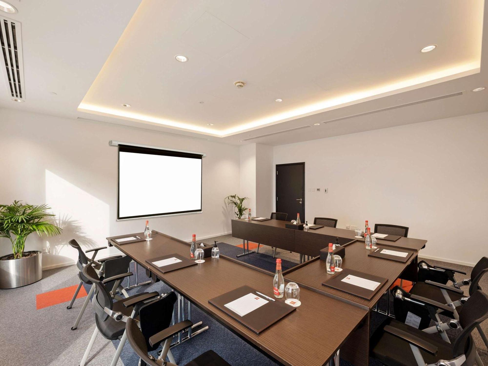 Ibis World Trade Centre Dubai