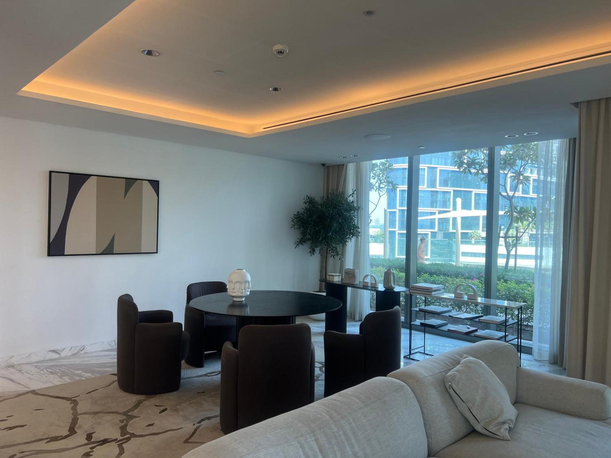 Marina Eye View: Luxury