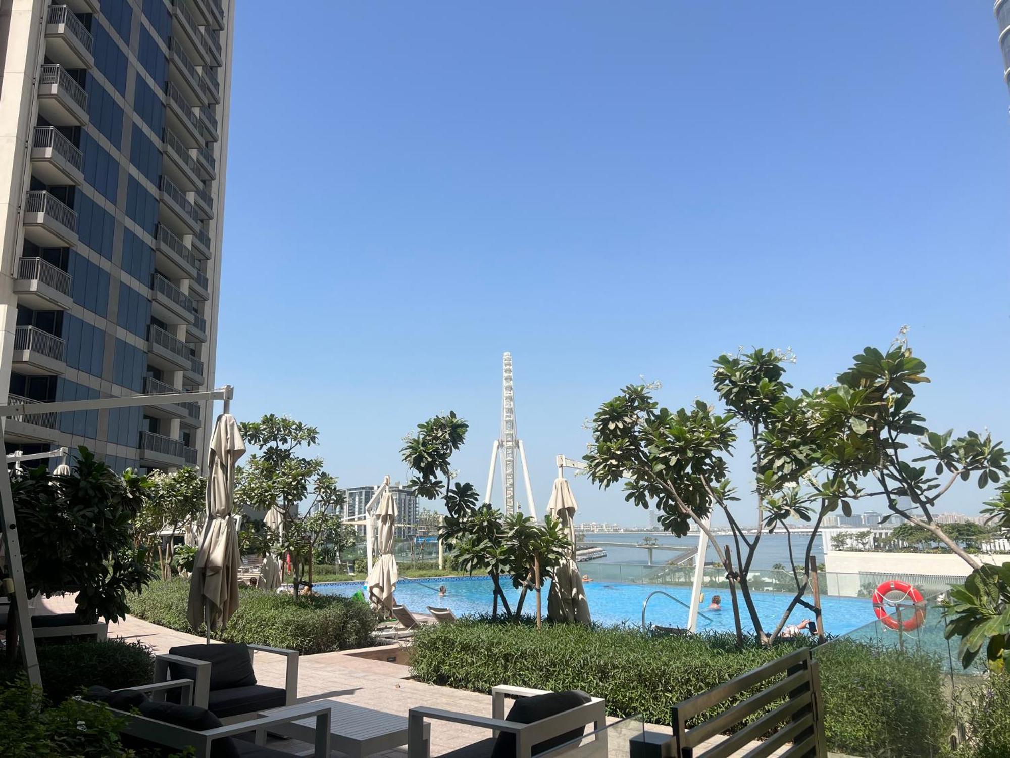 Apartment Family Apt - Huge Terrace & Playground Access Dubai