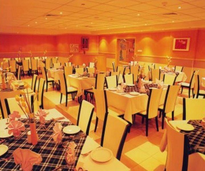 Aparthotel Imperiaa By Hoc Globe 3*