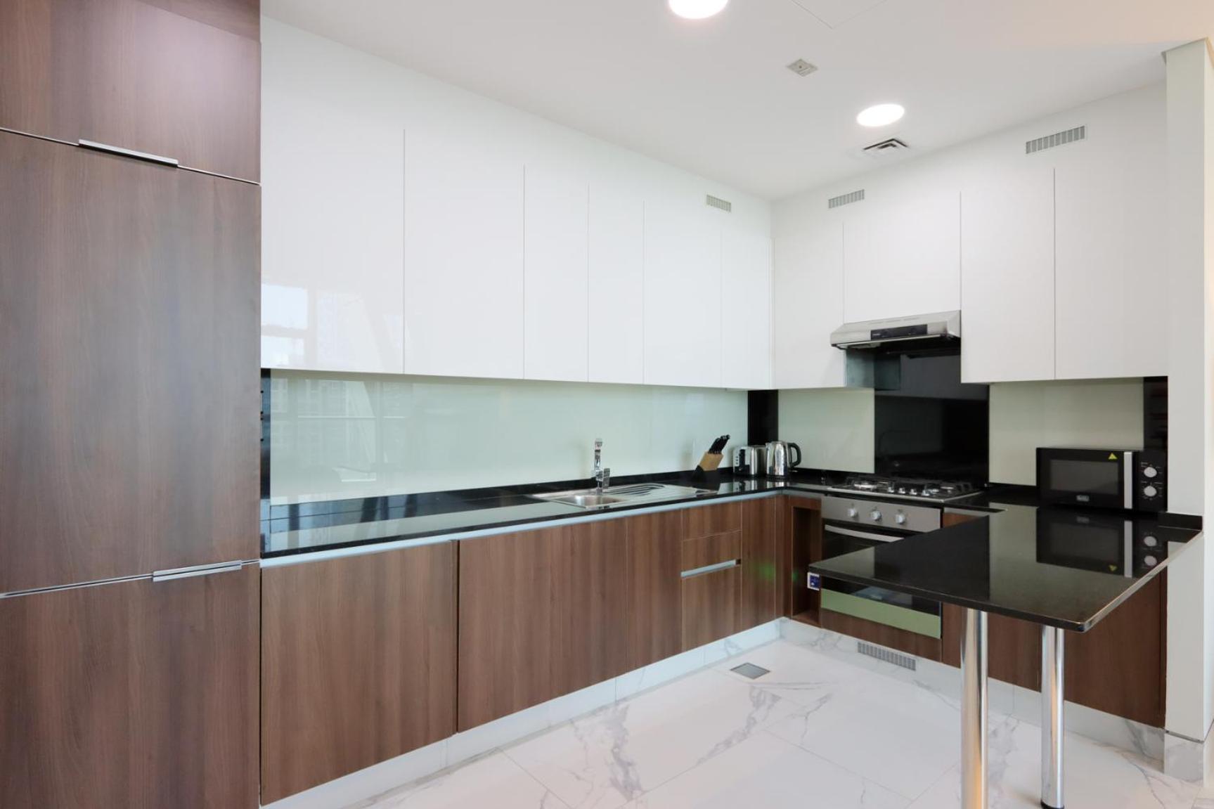 Livbnb - Lavish 1 Bedroom In J One Tower Apartment
