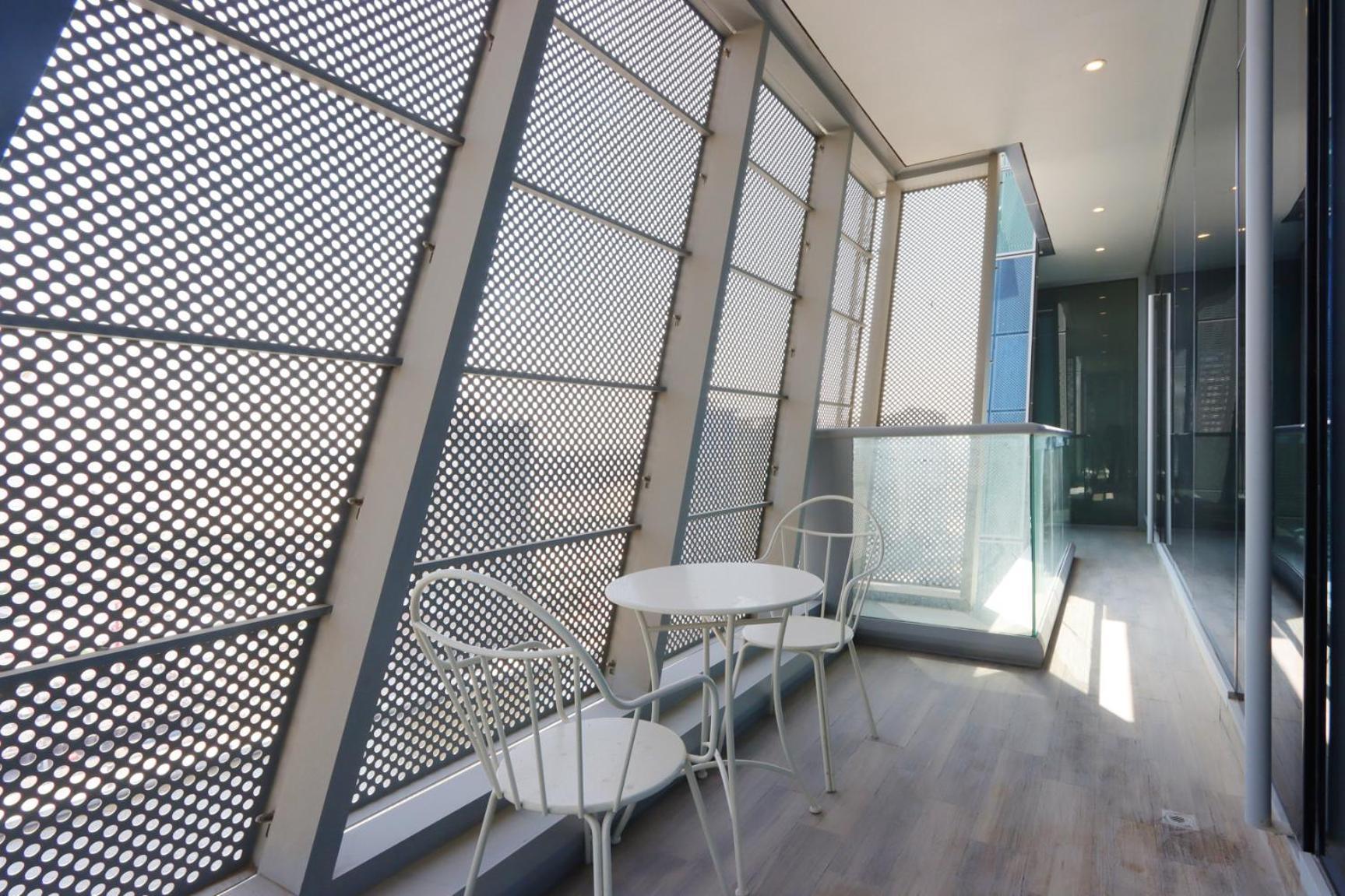 Livbnb - Lavish 1 Bedroom In J One Tower Apartment Dubai