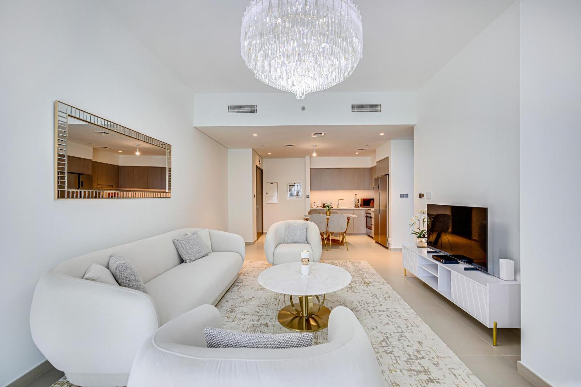Bright New Near Burj Khalifa Apartment *