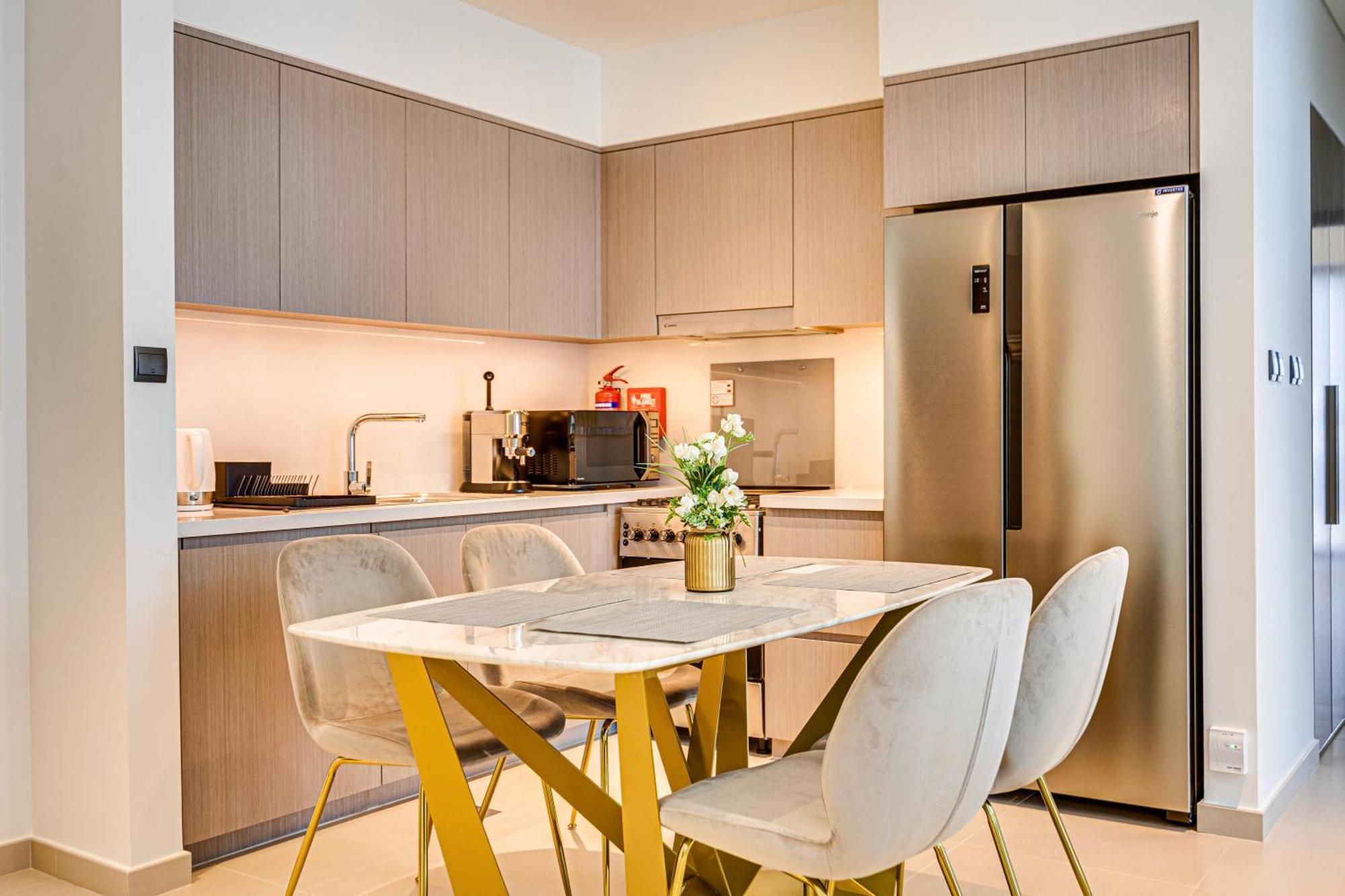 Apartment Bright New Near Burj Khalifa Dubai