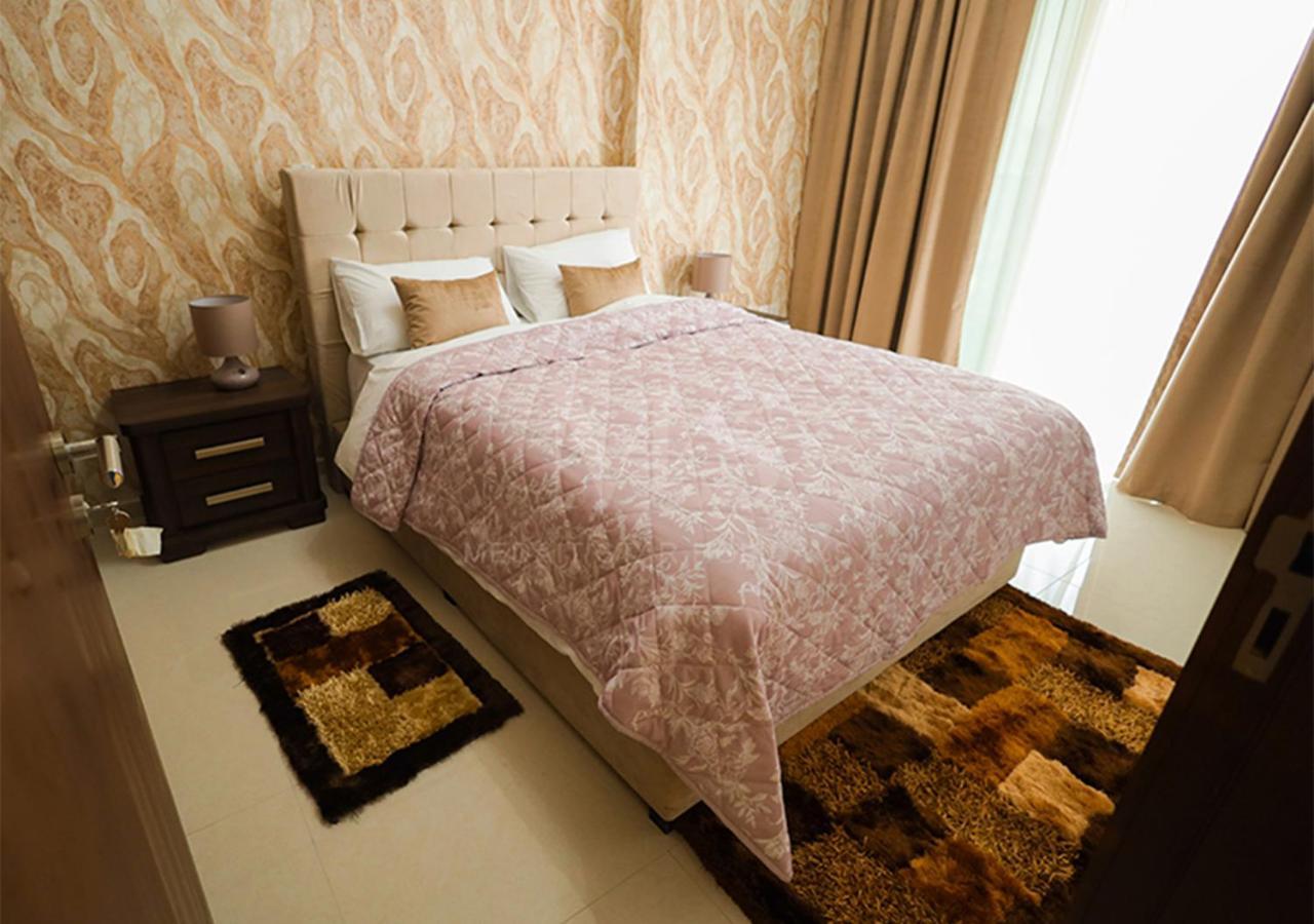 Apartment Mh- 2 Bhk Brand New Reva Ref 25011 *