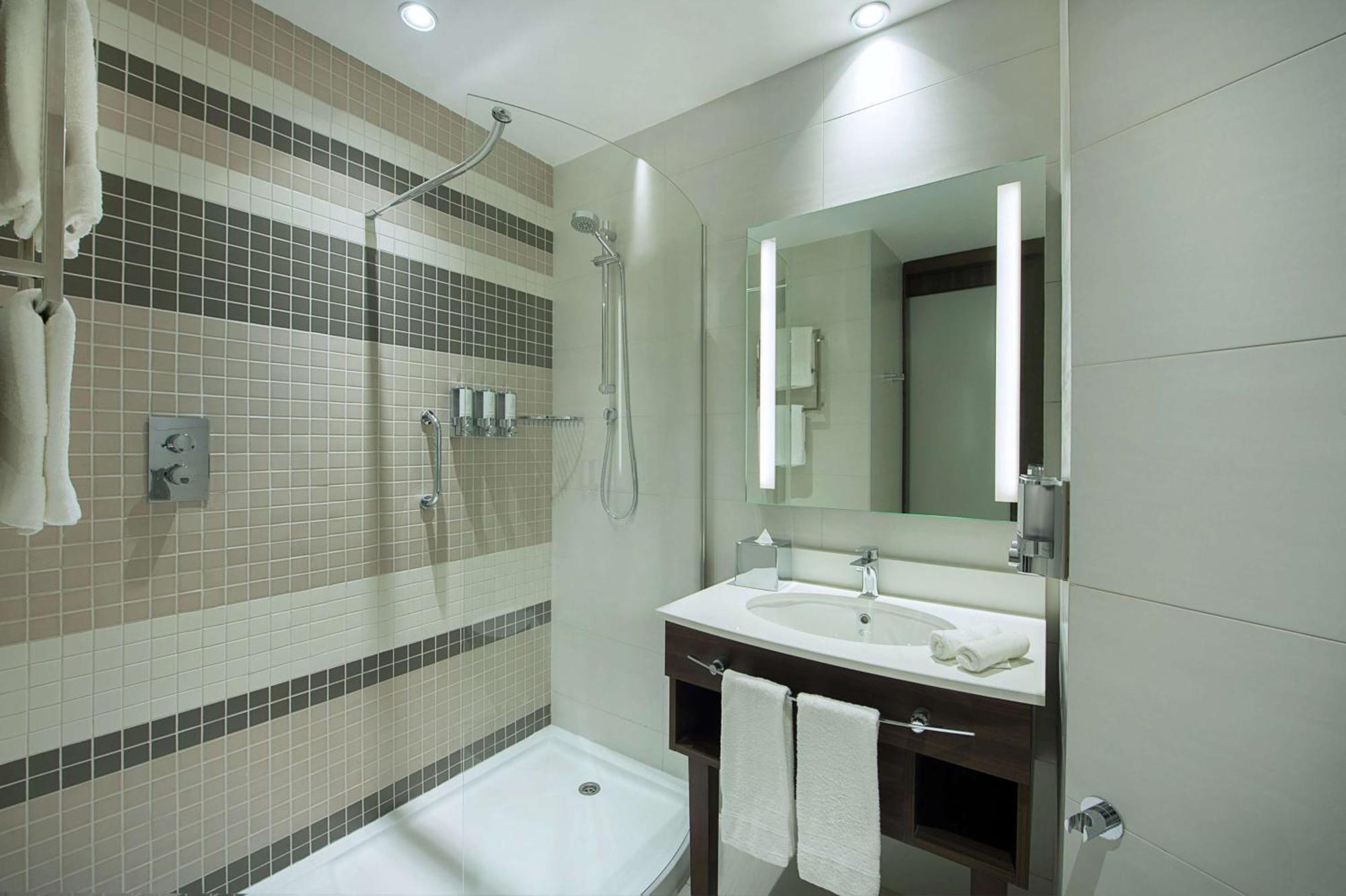 Hampton By Hilton Airport 3* Dubai